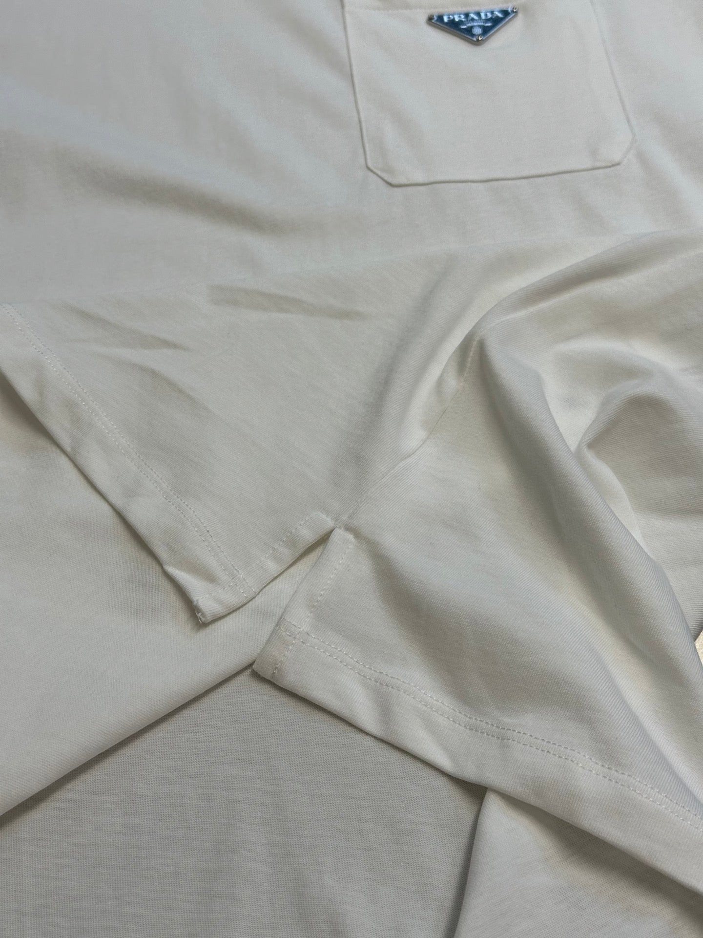LuxluxHouse Best Quality Clothes T-shirt Prada