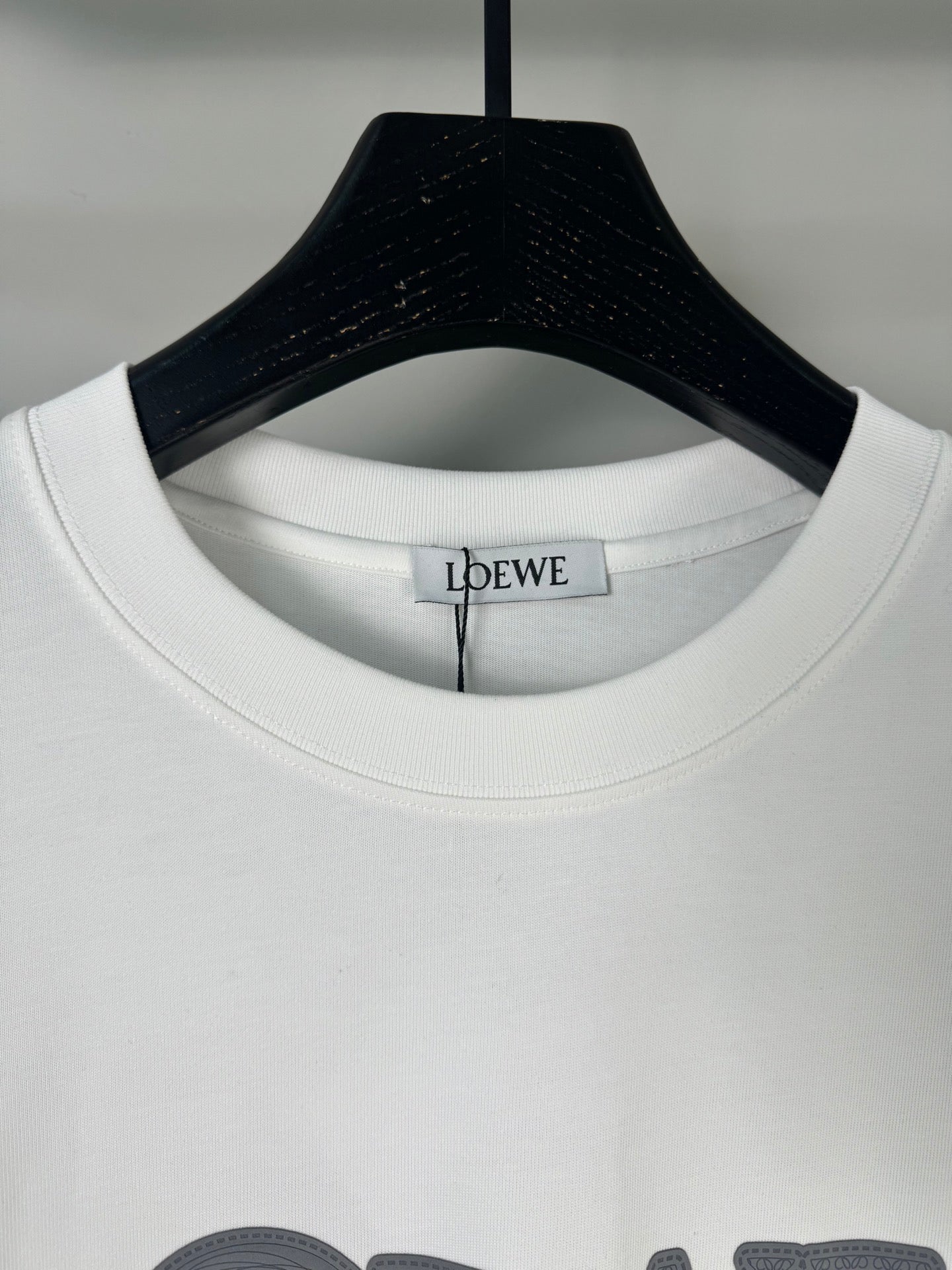 LuxluxHouse Best Quality Clothes T-shirt Loewe
