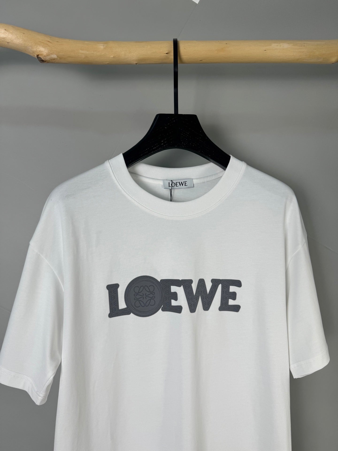 LuxluxHouse Best Quality Clothes T-shirt Loewe