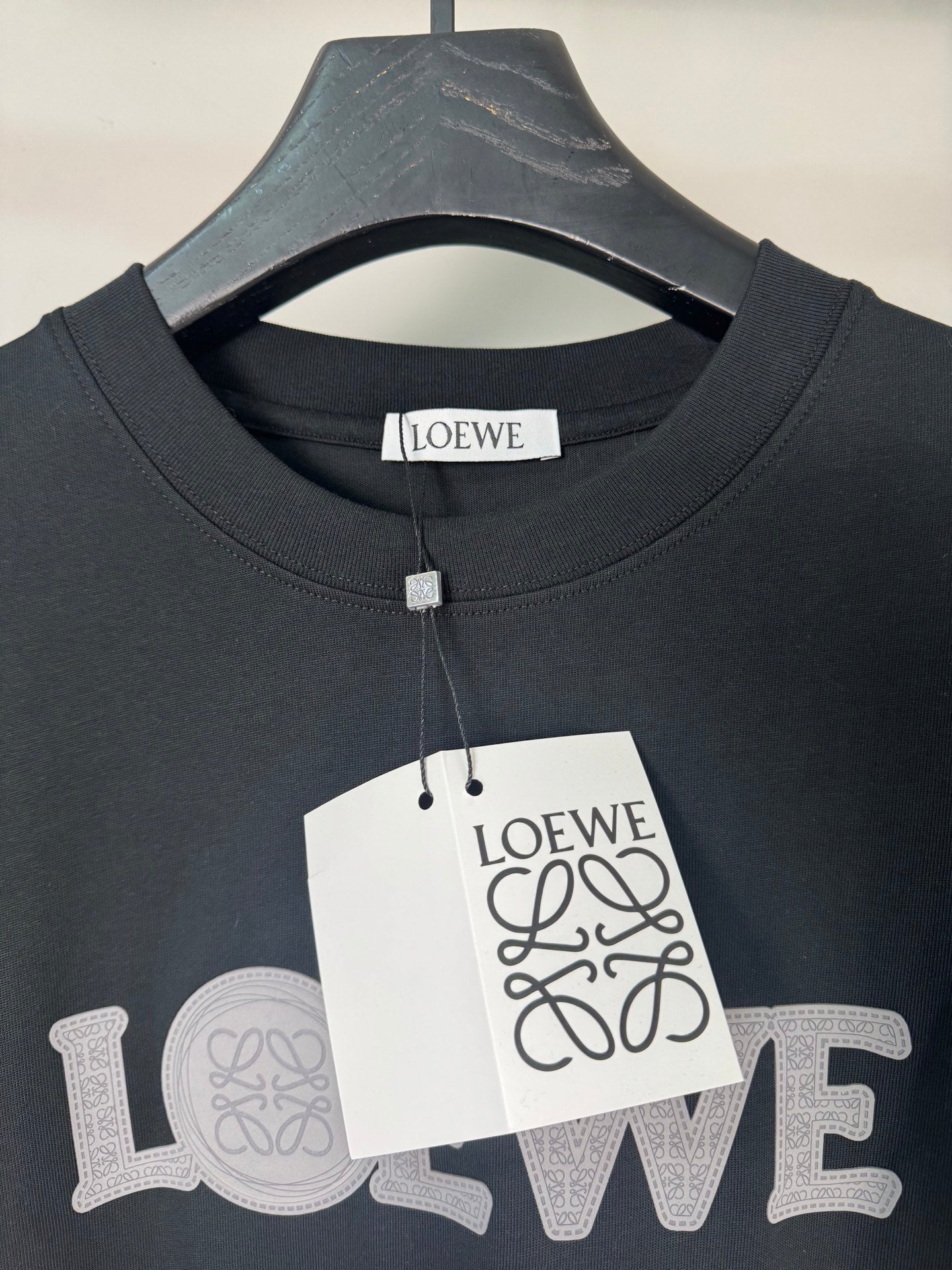 LuxluxHouse Best Quality Clothes T-shirt Loewe