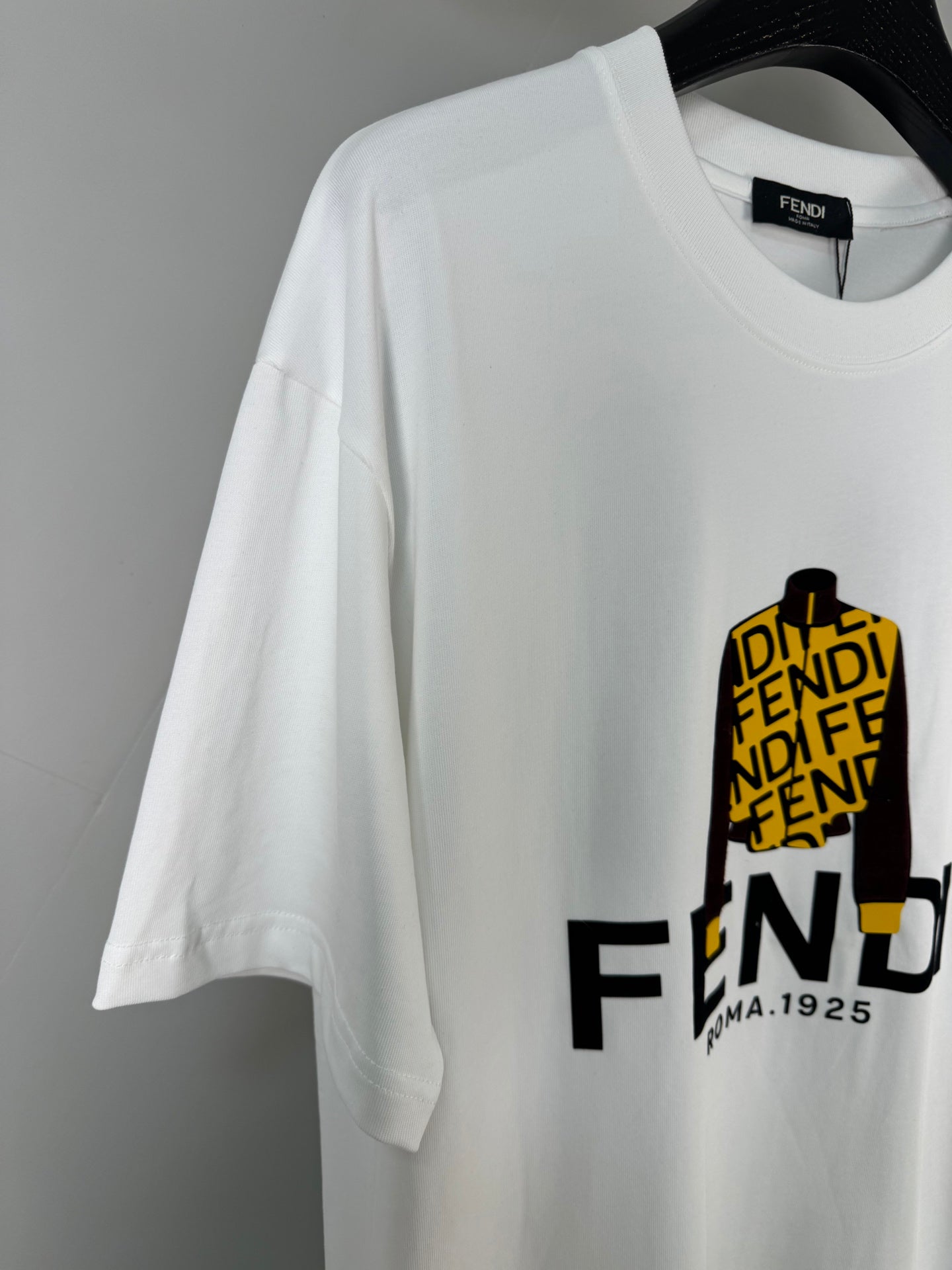 LuxluxHouse Best Quality Clothes Fendi T-shirt