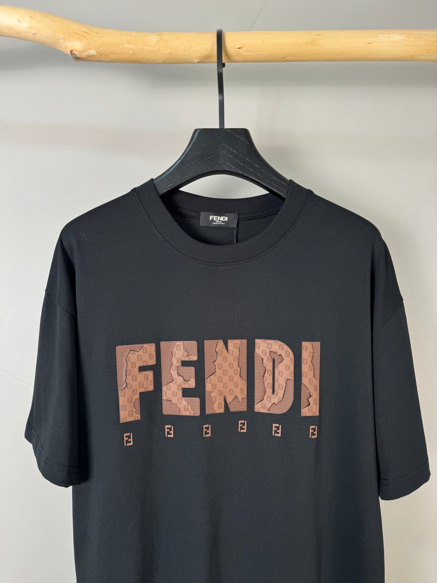 LuxluxHouse Best Quality Clothes Fendi T-shirt