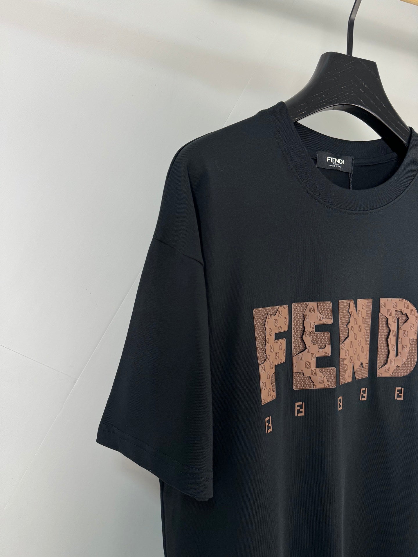 LuxluxHouse Best Quality Clothes Fendi T-shirt