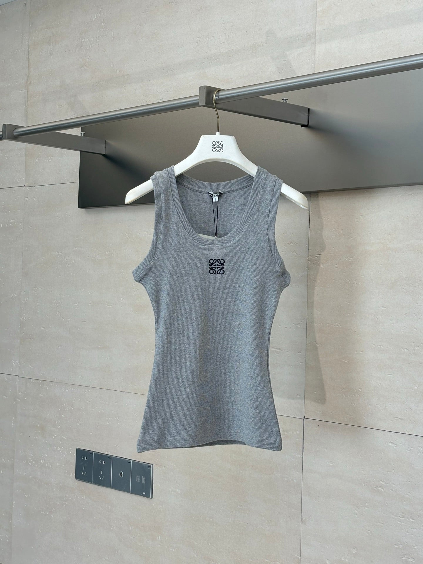 LuxluxHouse Best Quality Clothes T-shirt Loewe