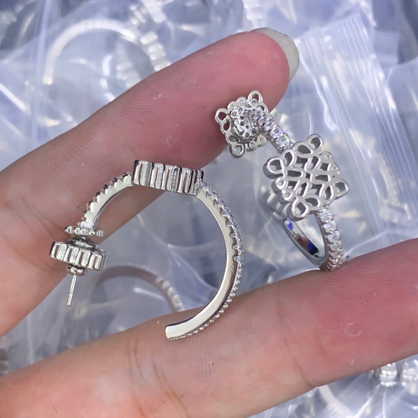 LuxluxHouse Low Price And High Quality Accessories Loewe