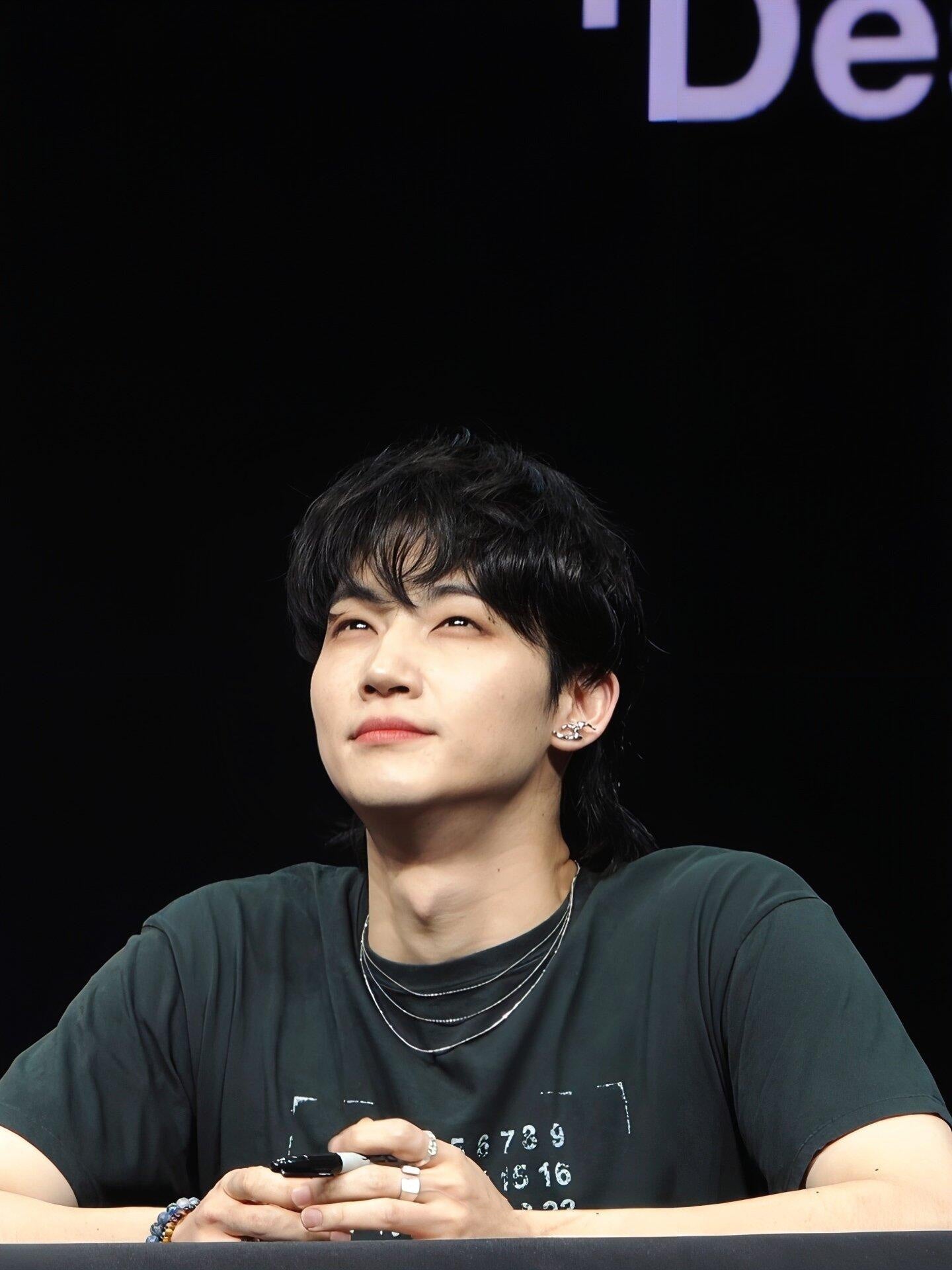 LuxluxHouse Best Quality Clothes T-shirt Chanel & Maison Margiela