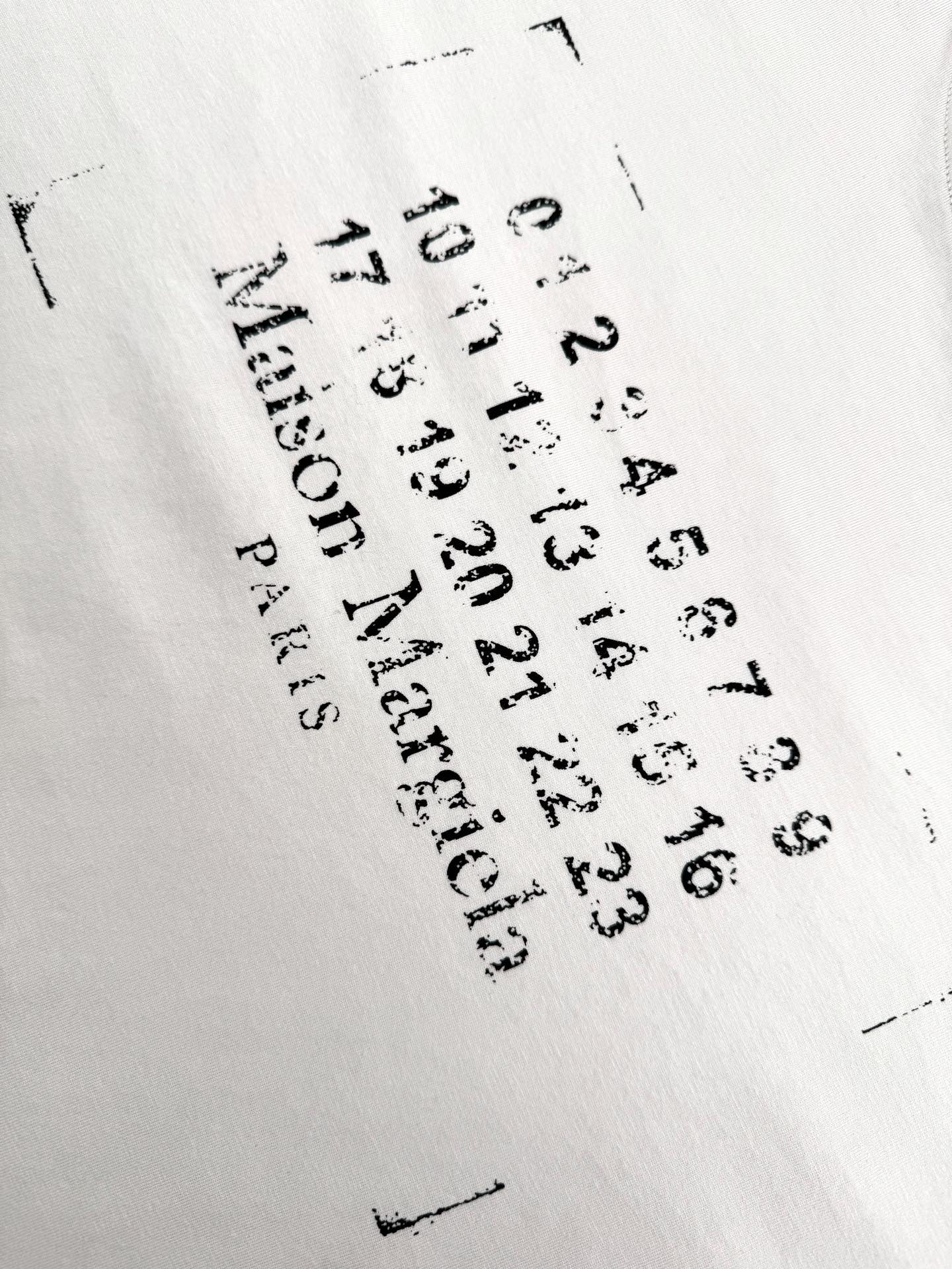 LuxluxHouse Best Quality Clothes T-shirt Chanel & Maison Margiela