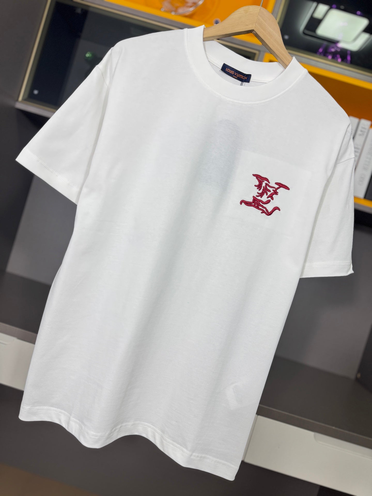 LuxluxHouse Best Quality Clothes T-shirt Louis Vuitton