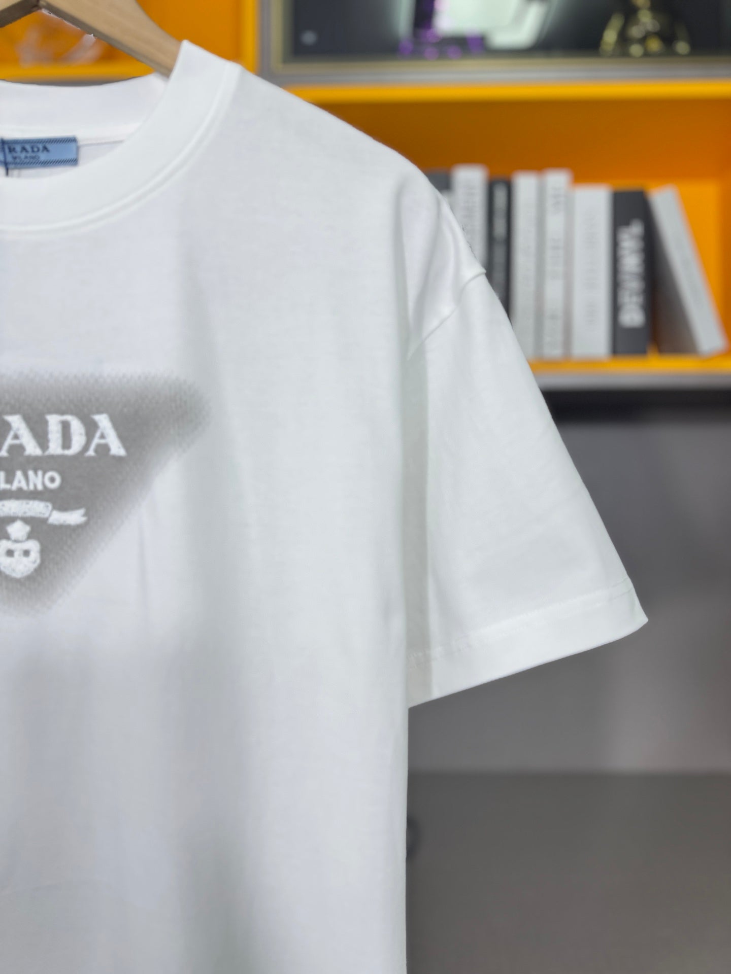 LuxluxHouse Best Quality Clothes T-shirt Prada
