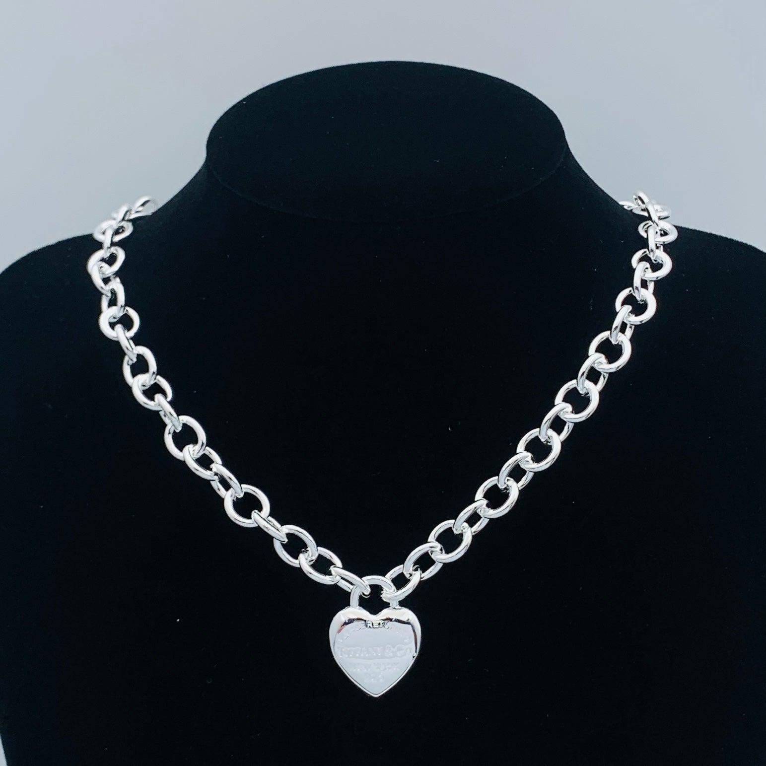 LuxluxHouse Low Price And High Quality Accessories Tiffany