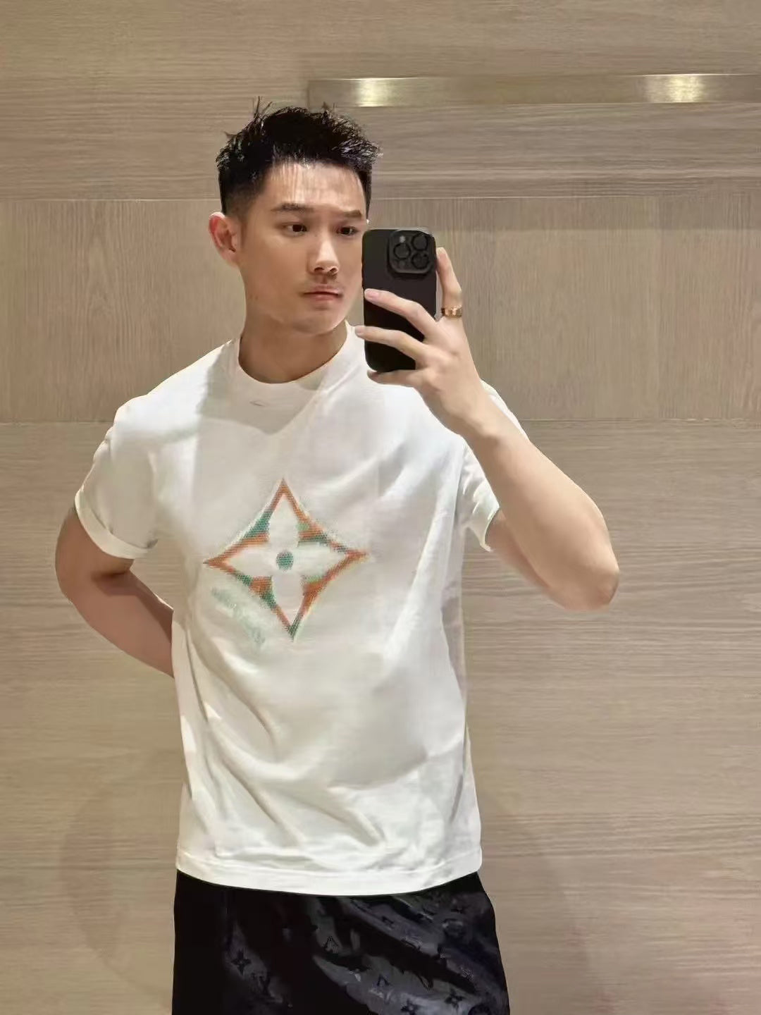 LuxluxHouse Best Quality Clothes T-shirt Louis Vuitton