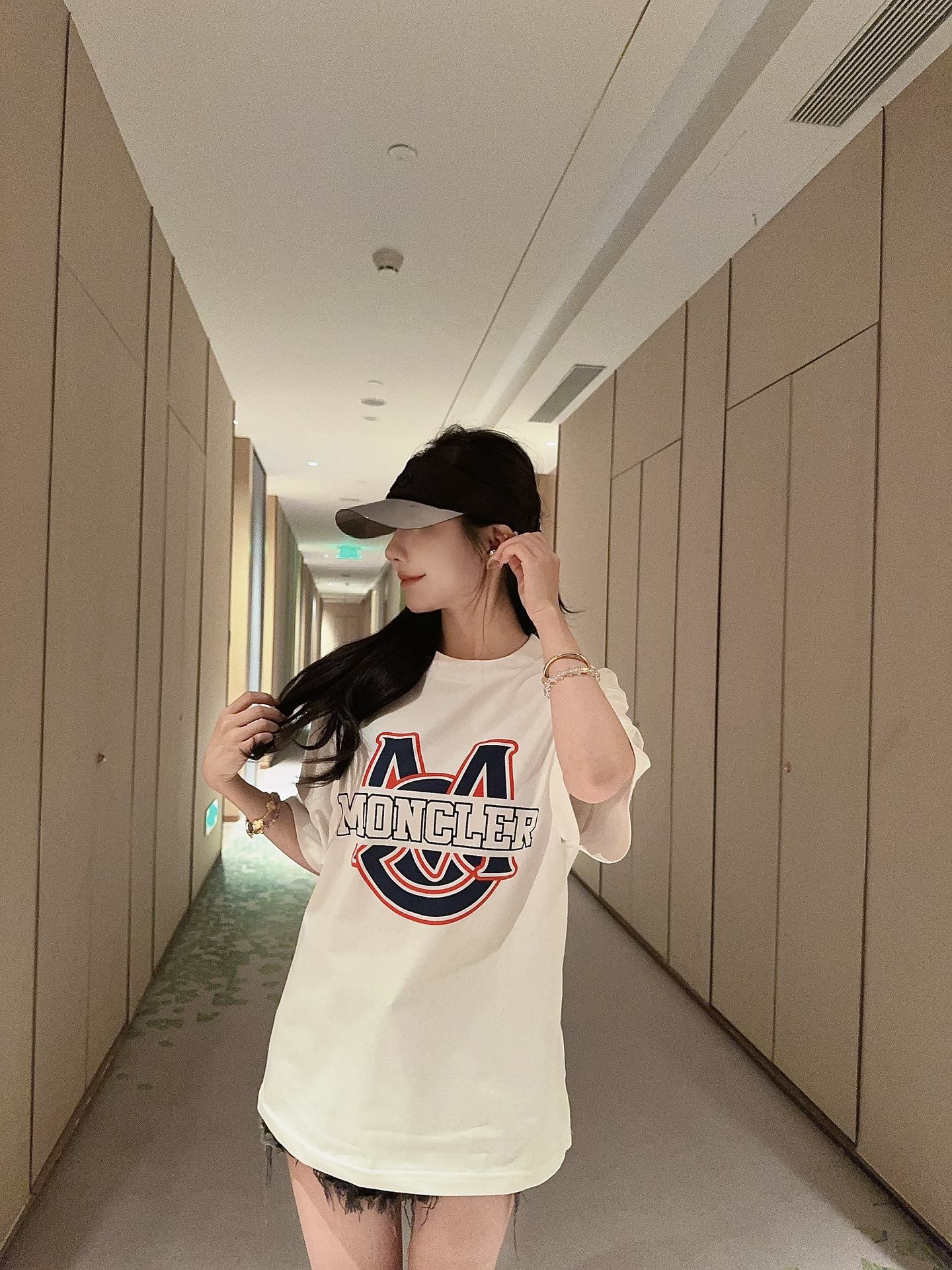 LuxluxHouse Best Quality Clothes T-shirt Moncler