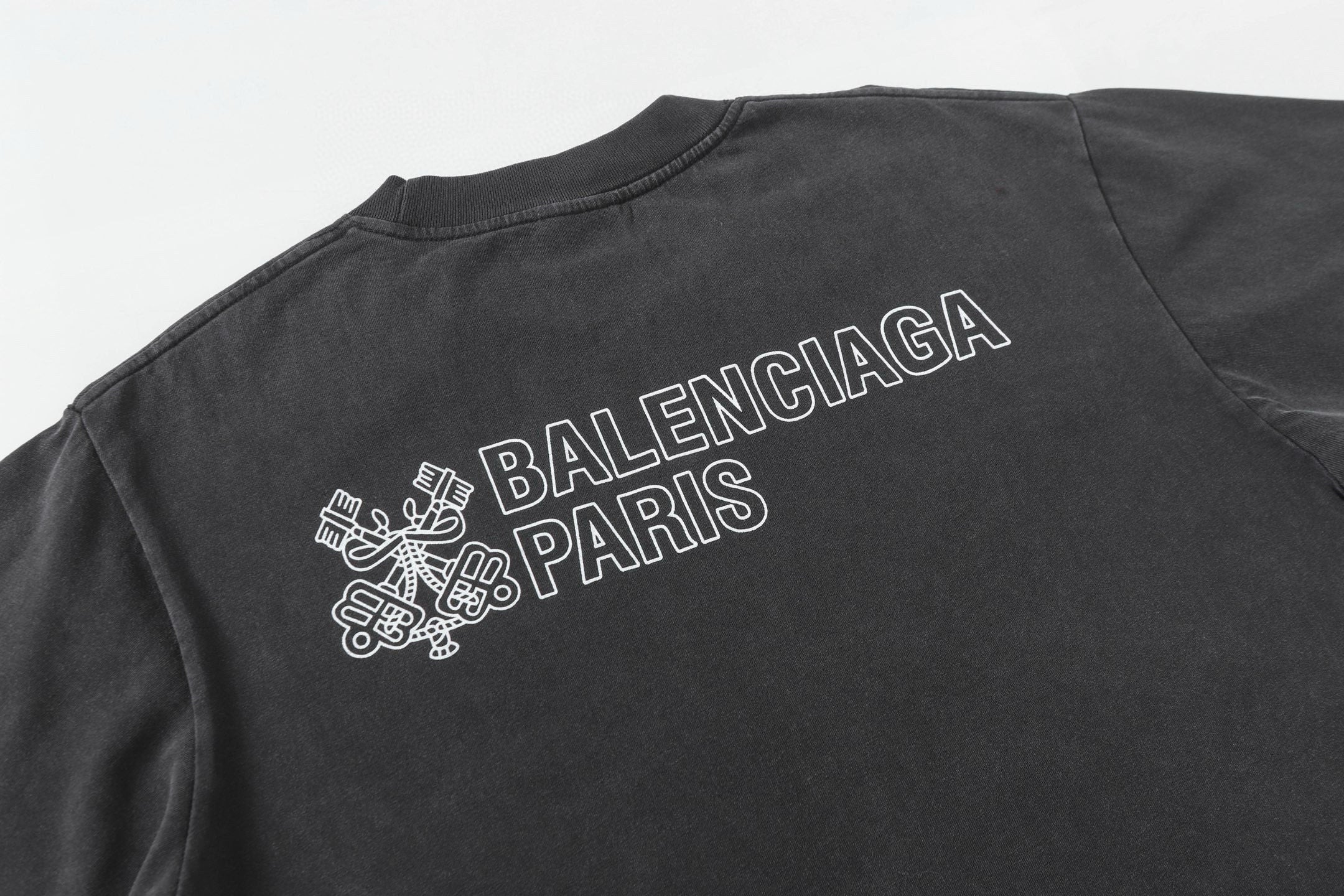 LuxluxHouse Best Quality Clothes Balenciaga T-shirt