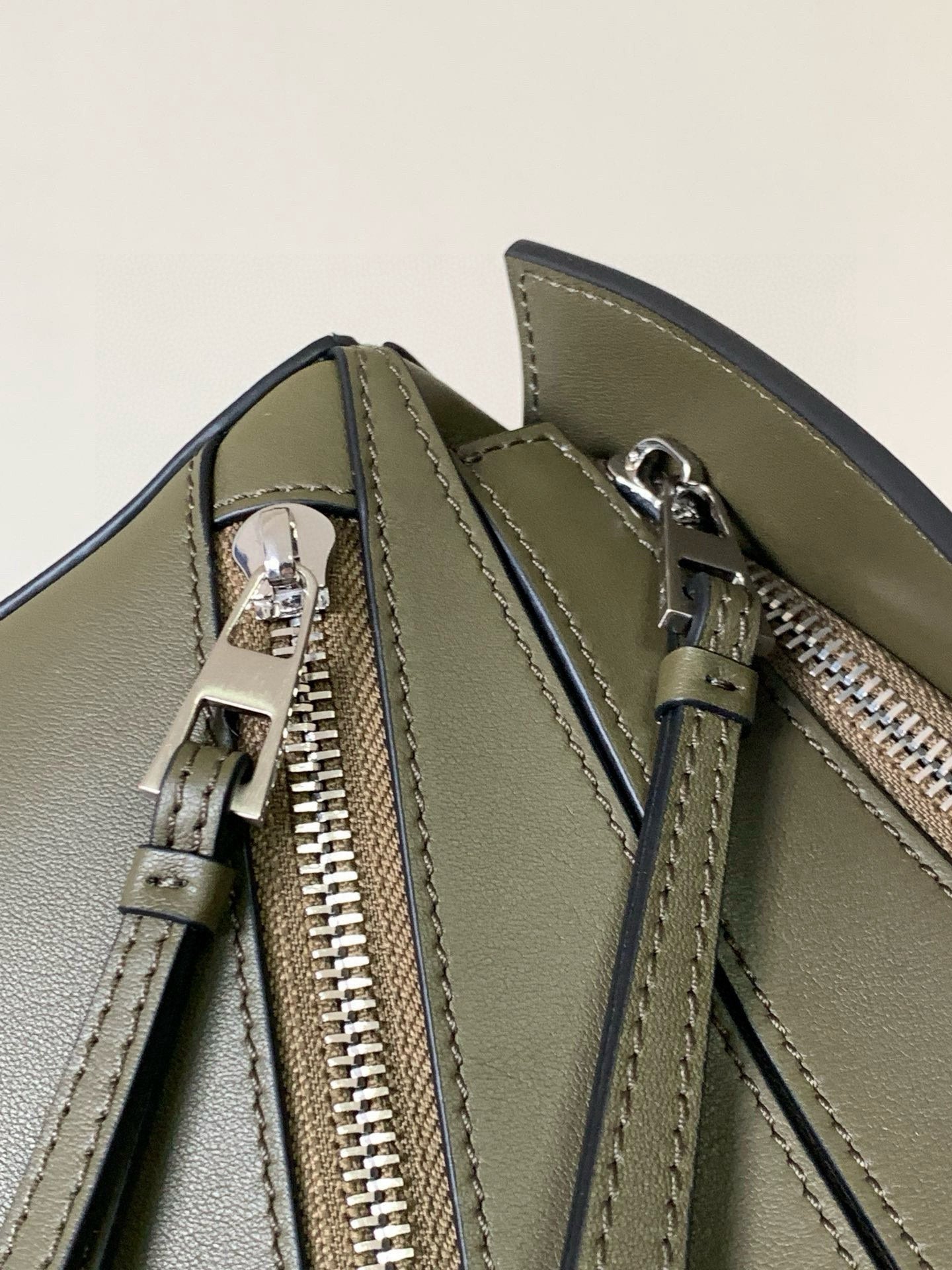 LuxluxHouse Best Quality Bags Loewe