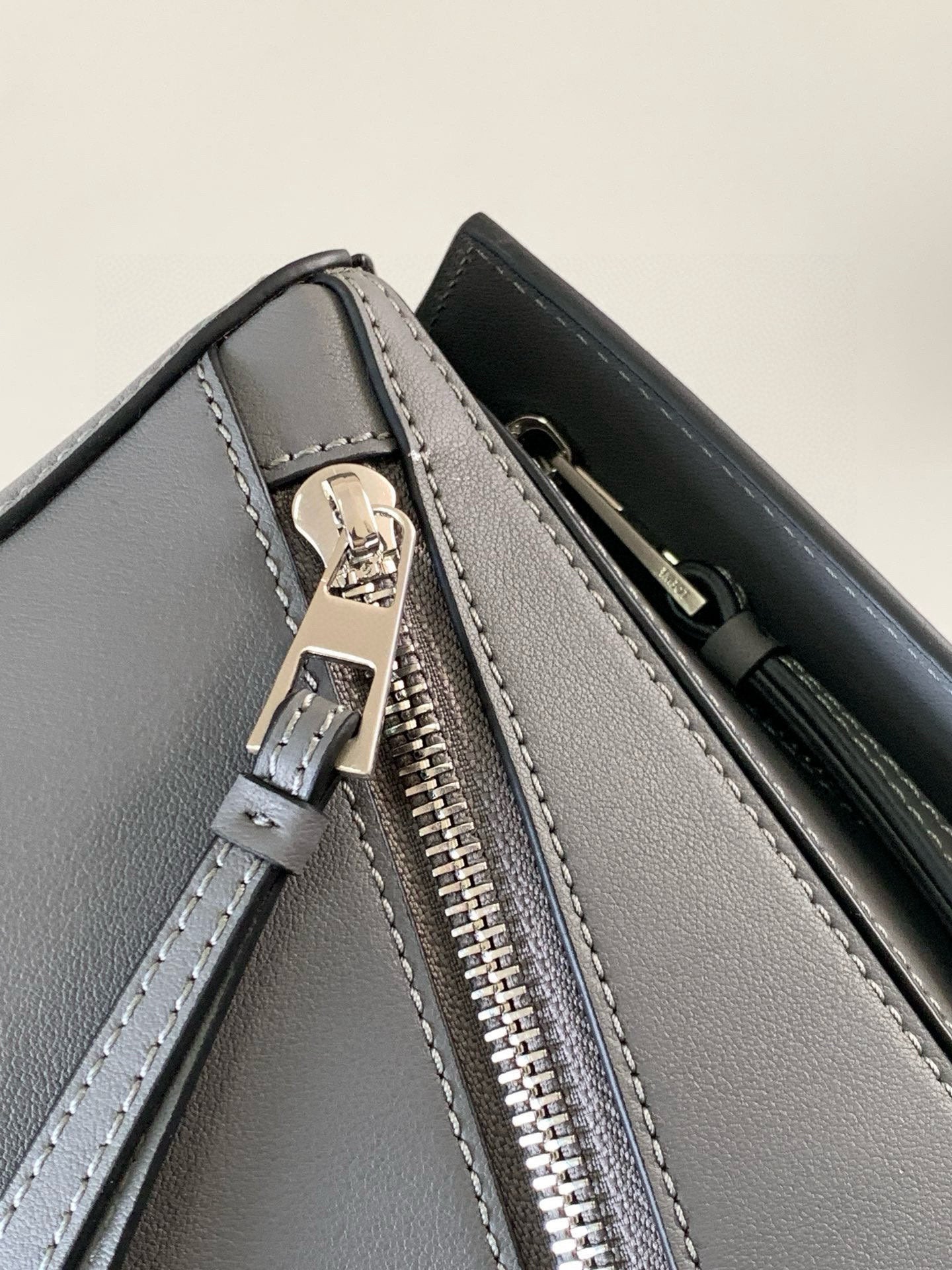 LuxluxHouse Best Quality Bags Loewe