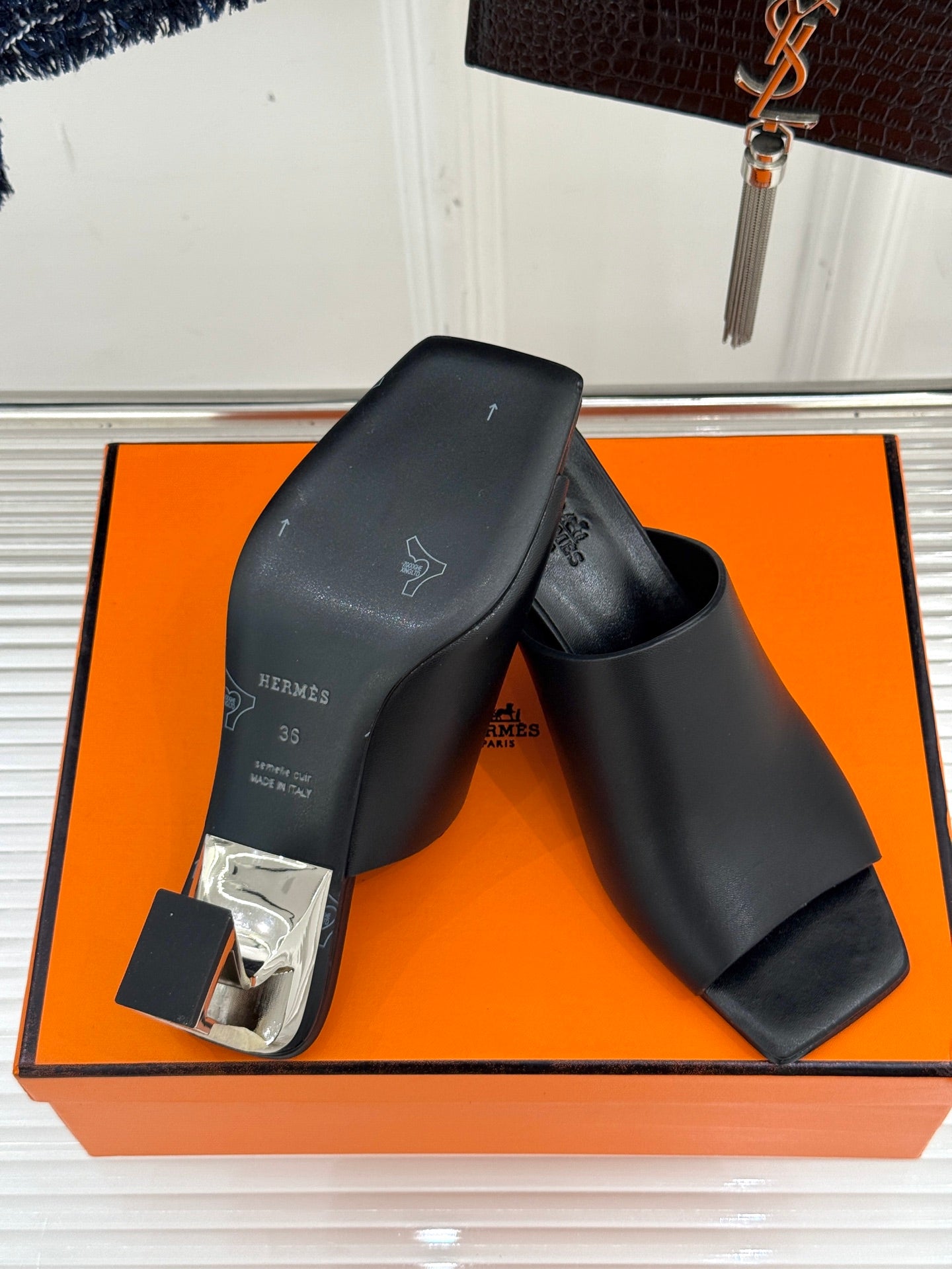 LuxluxHouse Best Quality Women Shoes Hermes