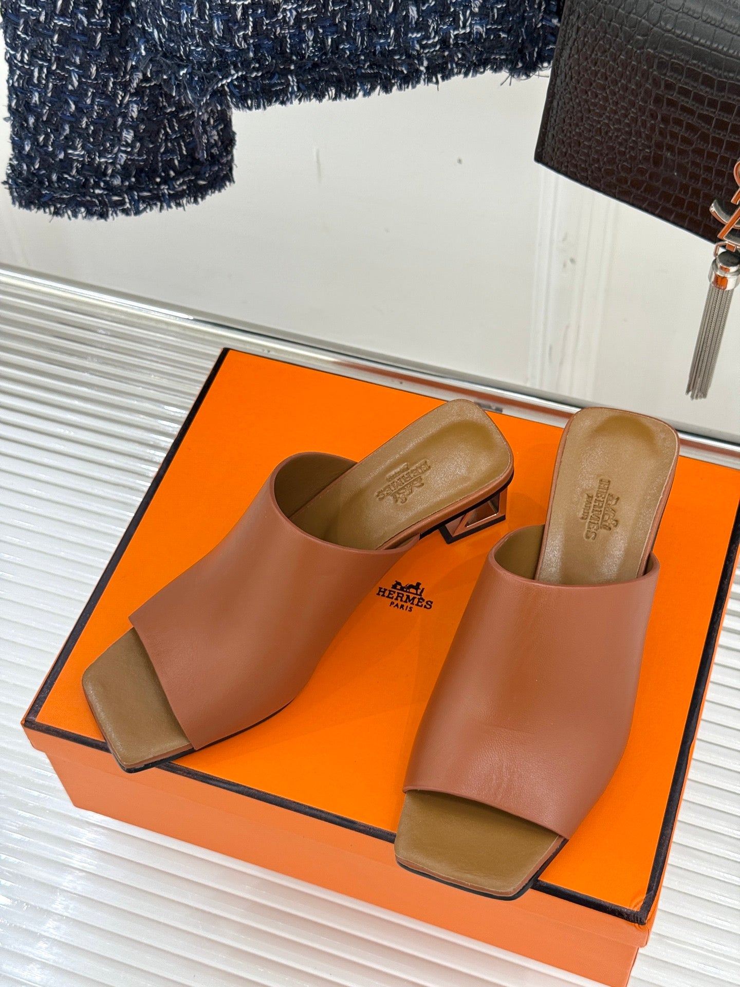 LuxluxHouse Best Quality Women Shoes Hermes