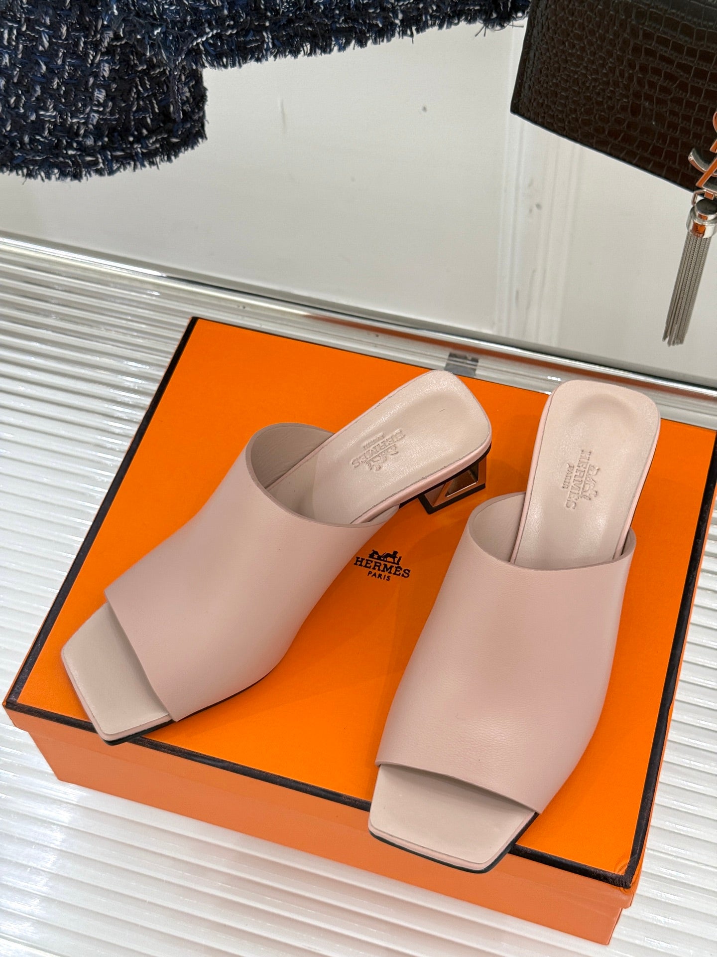 LuxluxHouse Best Quality Women Shoes Hermes