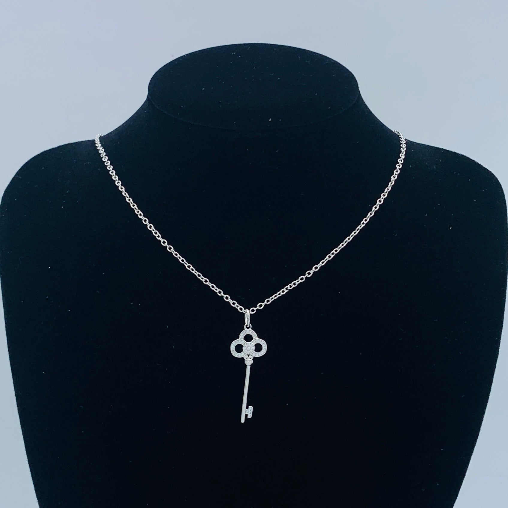 LuxluxHouse Low Price And High Quality Accessories Tiffany