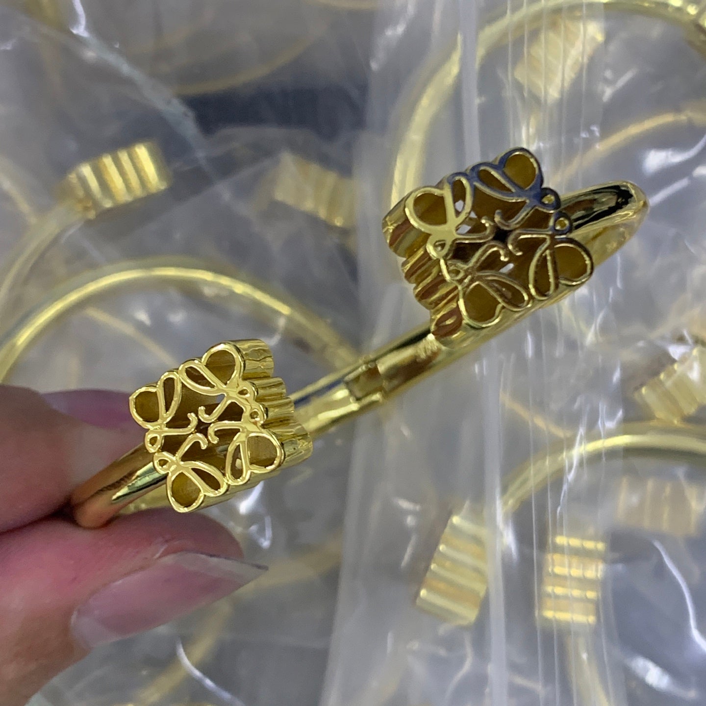 LuxluxHouse Low Price And High Quality Accessories Loewe