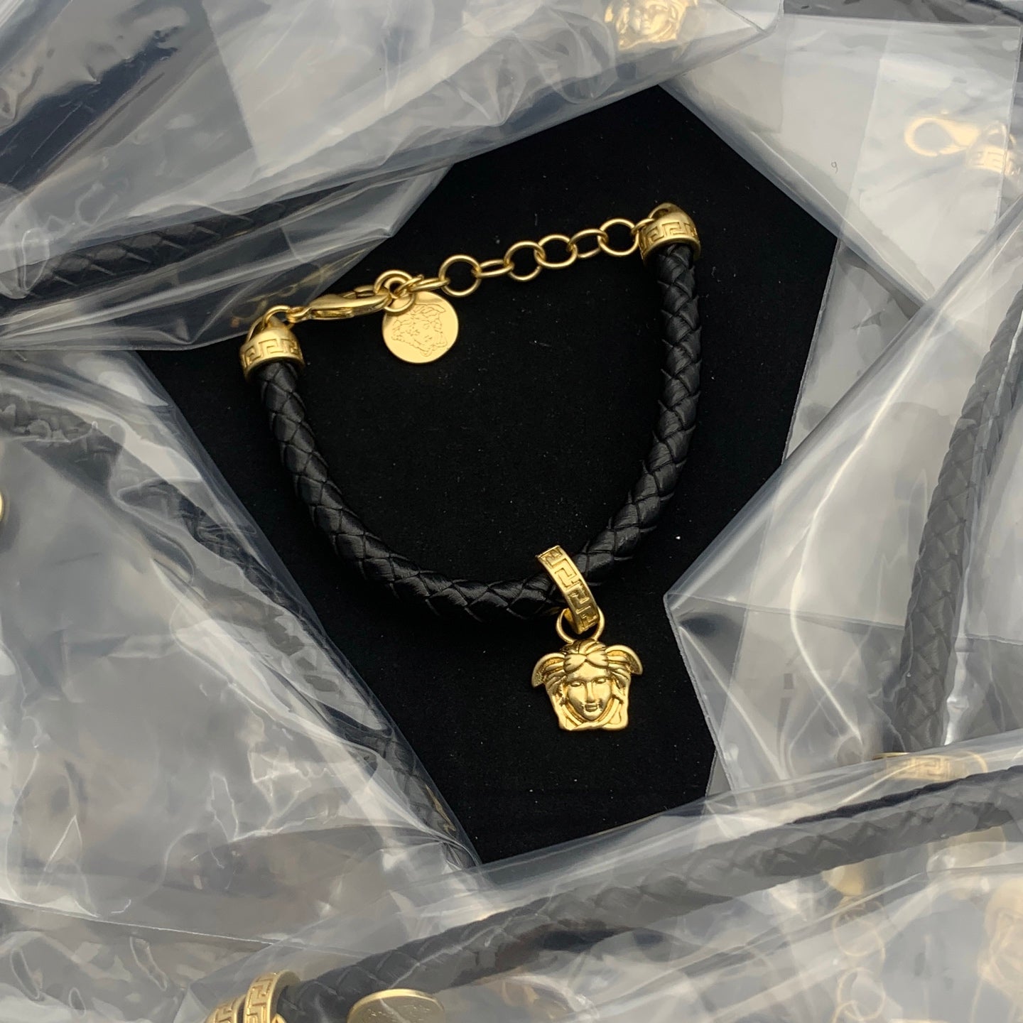 LuxluxHouse Low Price And High Quality Accessories Versace