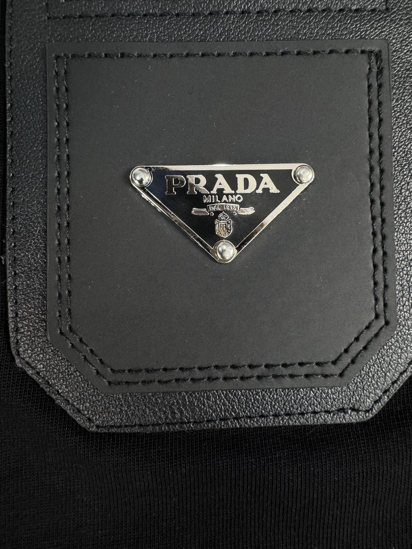 LuxluxHouse Best Quality Clothes T-shirt Prada