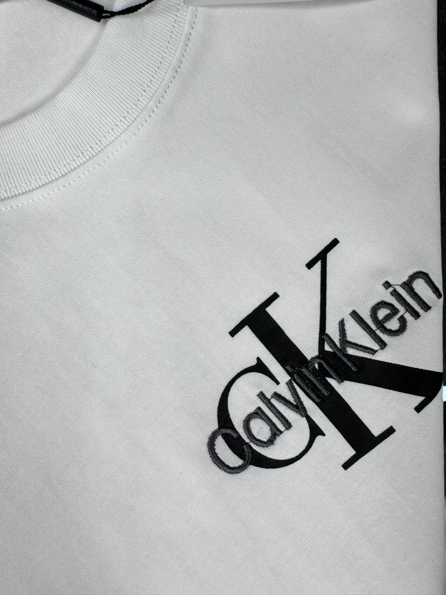 LuxluxHouse Best Quality Clothes T-shirt Calvin Klein