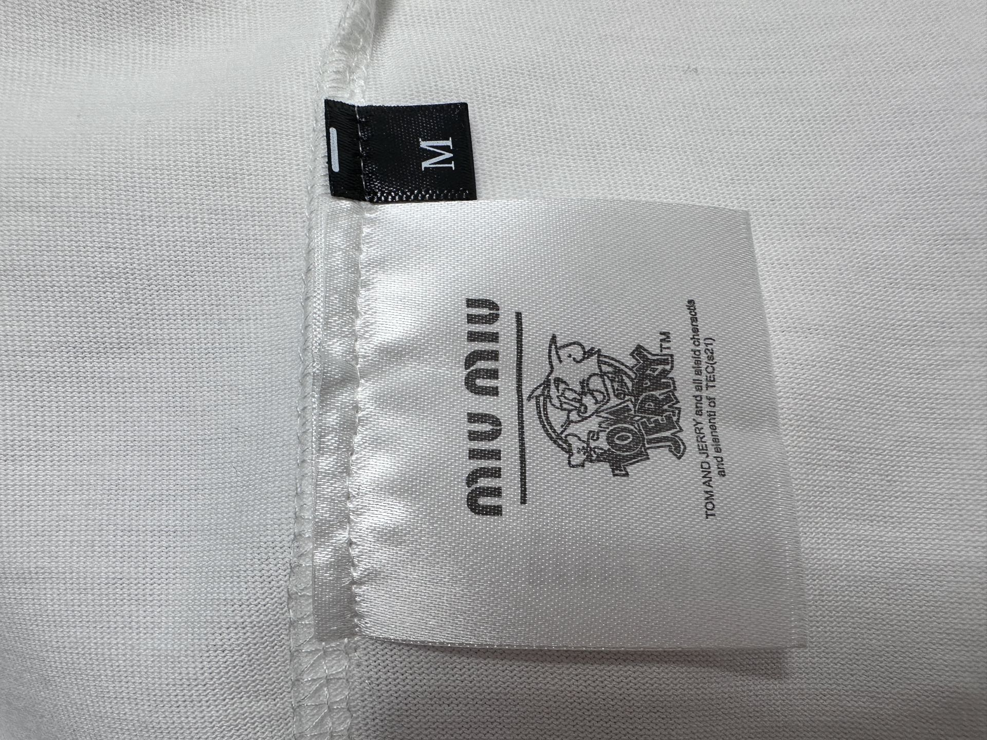 LuxluxHouse Best Quality Clothes Miu Miu T-shirt