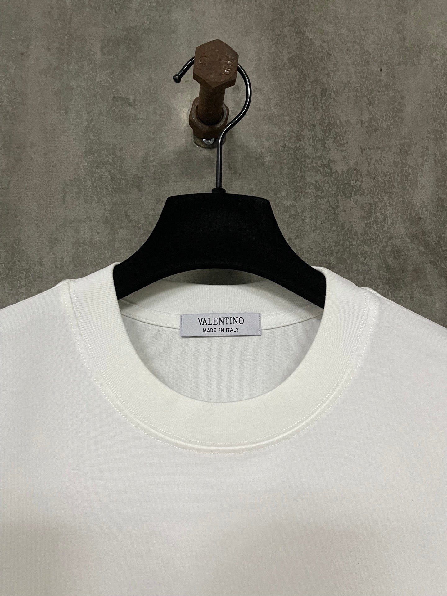 LuxluxHouse Best Quality Clothes Valentino T-shirt