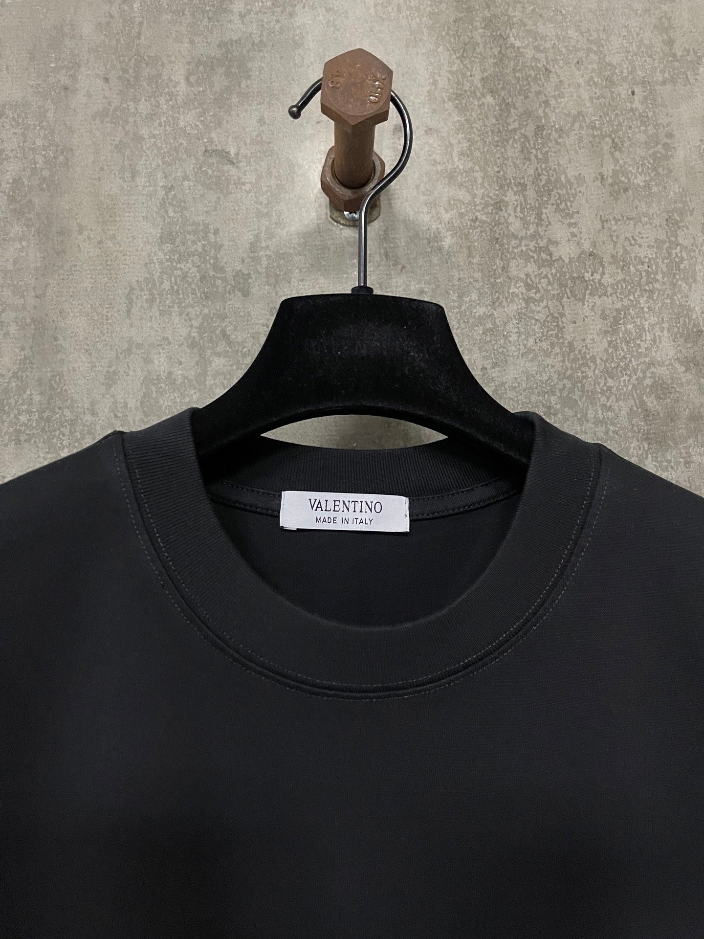 LuxluxHouse Best Quality Clothes Valentino T-shirt