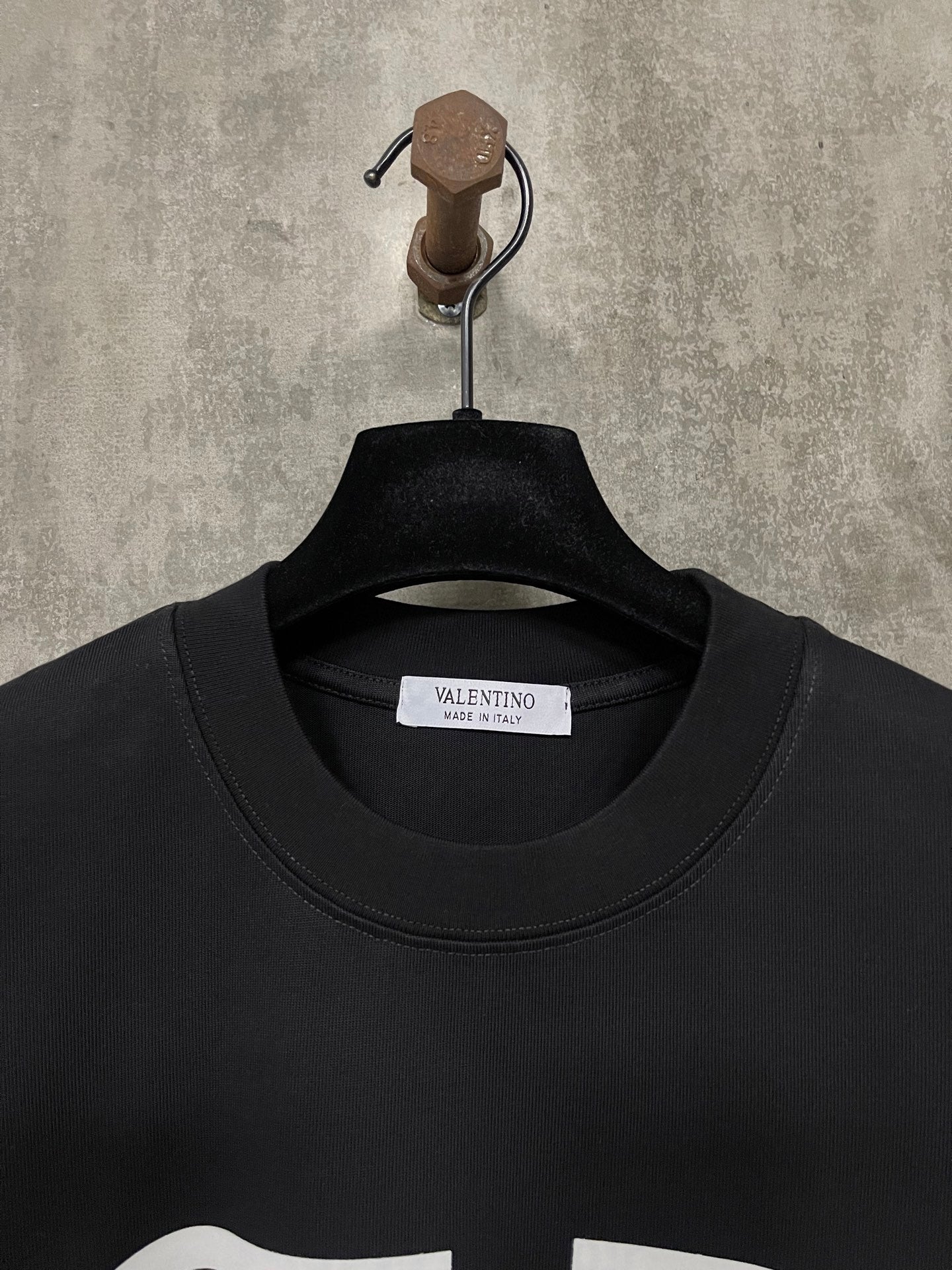 LuxluxHouse Best Quality Clothes Valentino T-shirt