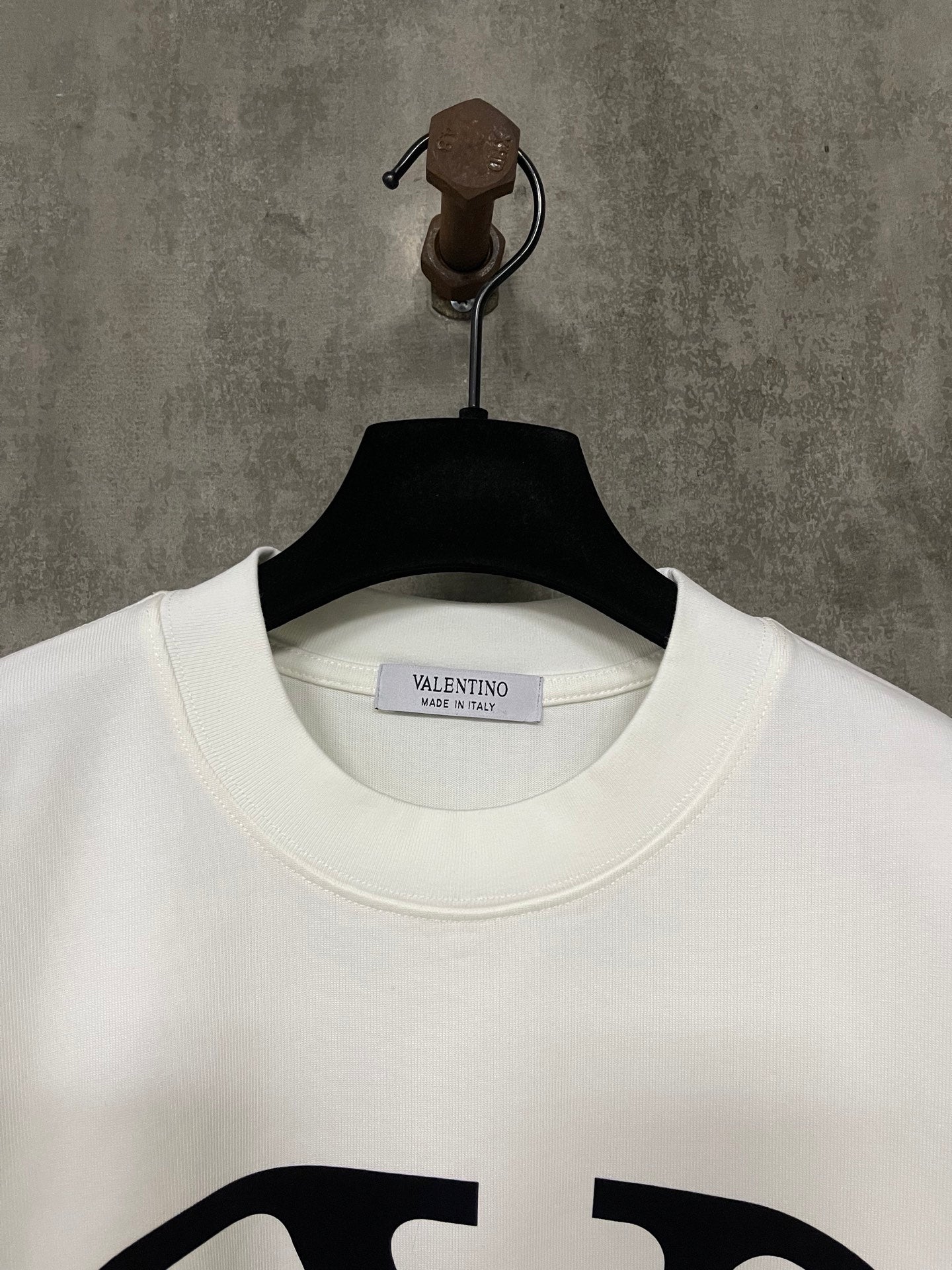 LuxluxHouse Best Quality Clothes Valentino T-shirt