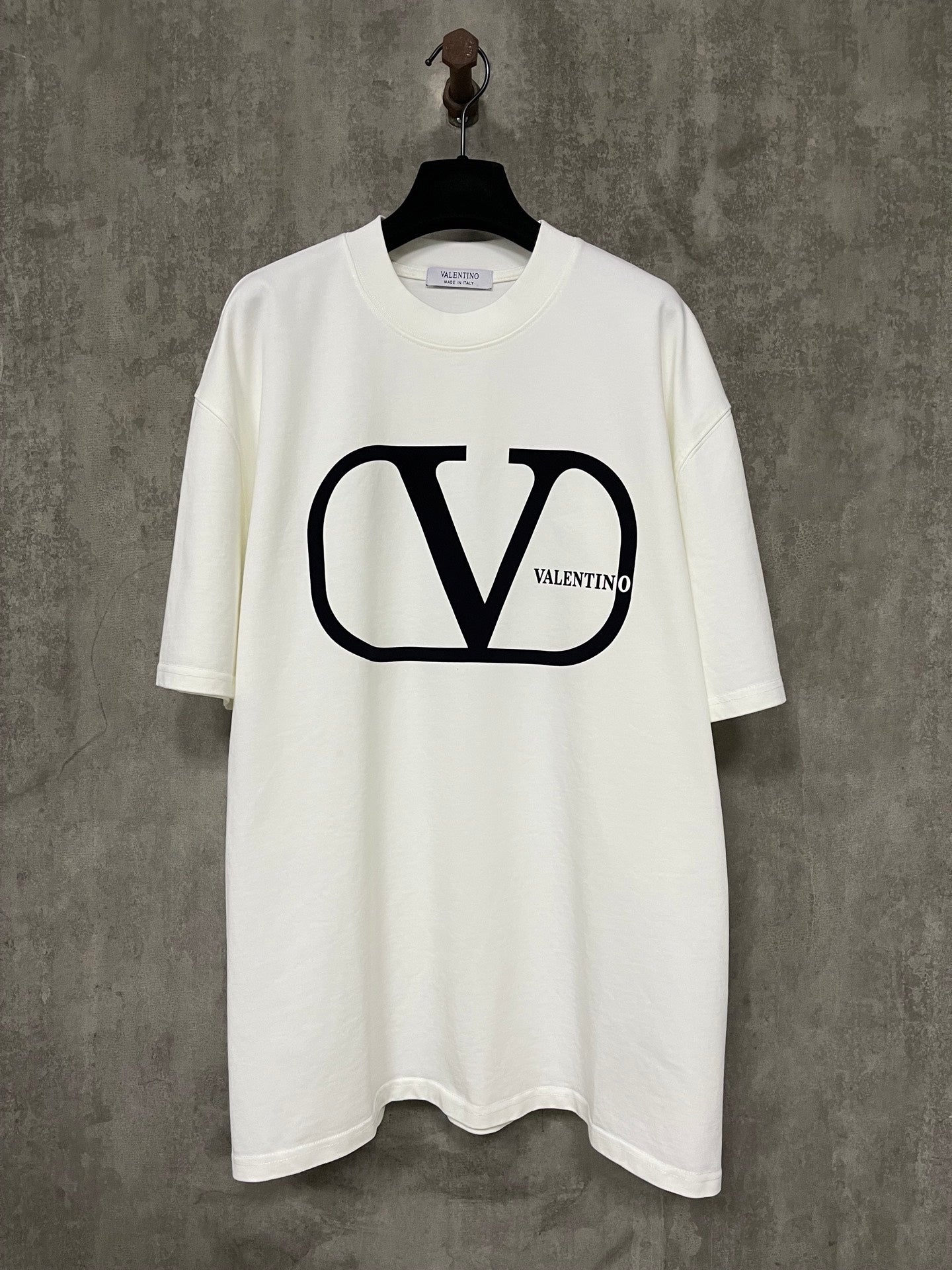 LuxluxHouse Best Quality Clothes Valentino T-shirt