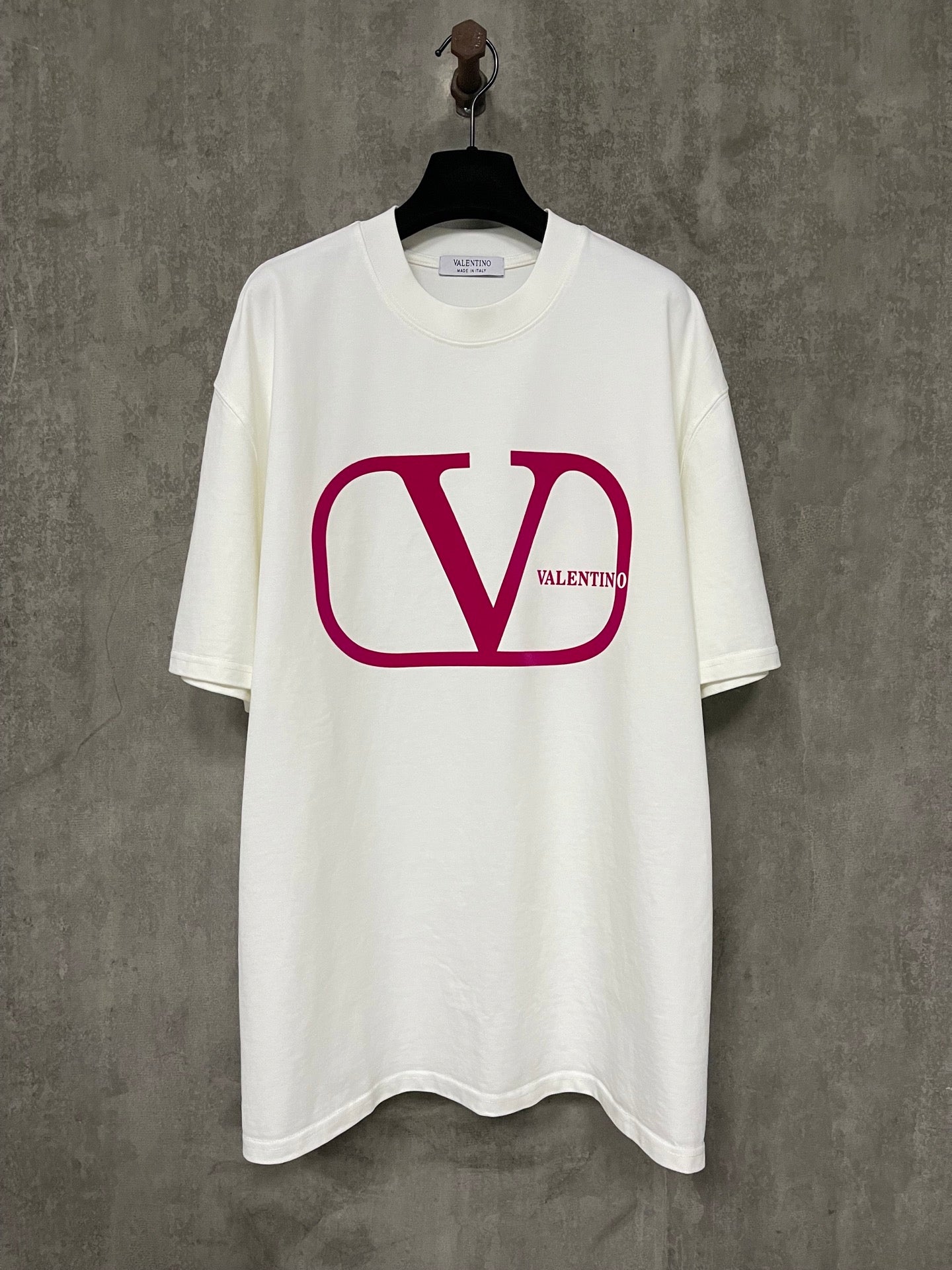 LuxluxHouse Best Quality Clothes Valentino T-shirt