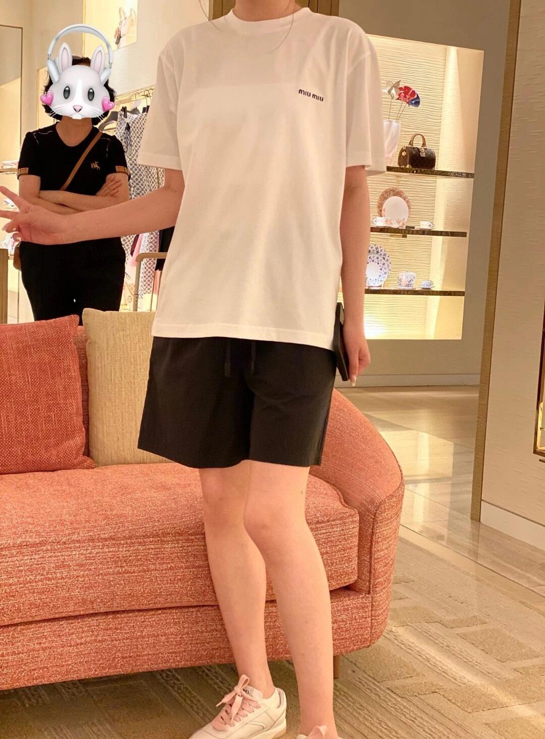 LuxluxHouse Best Quality Clothes Miu Miu T-shirt