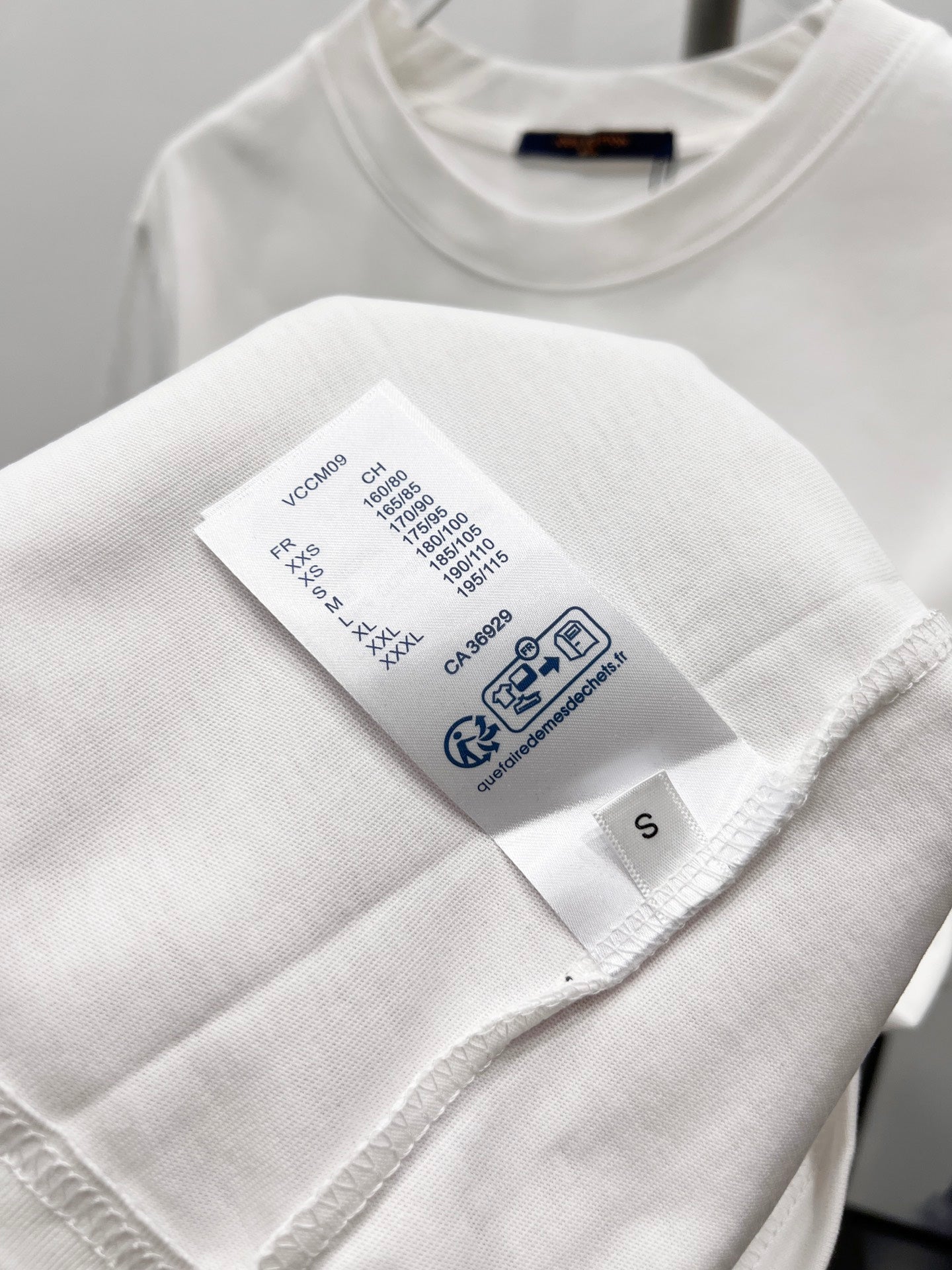 LuxluxHouse Best Quality Clothes T-shirt Louis Vuitton