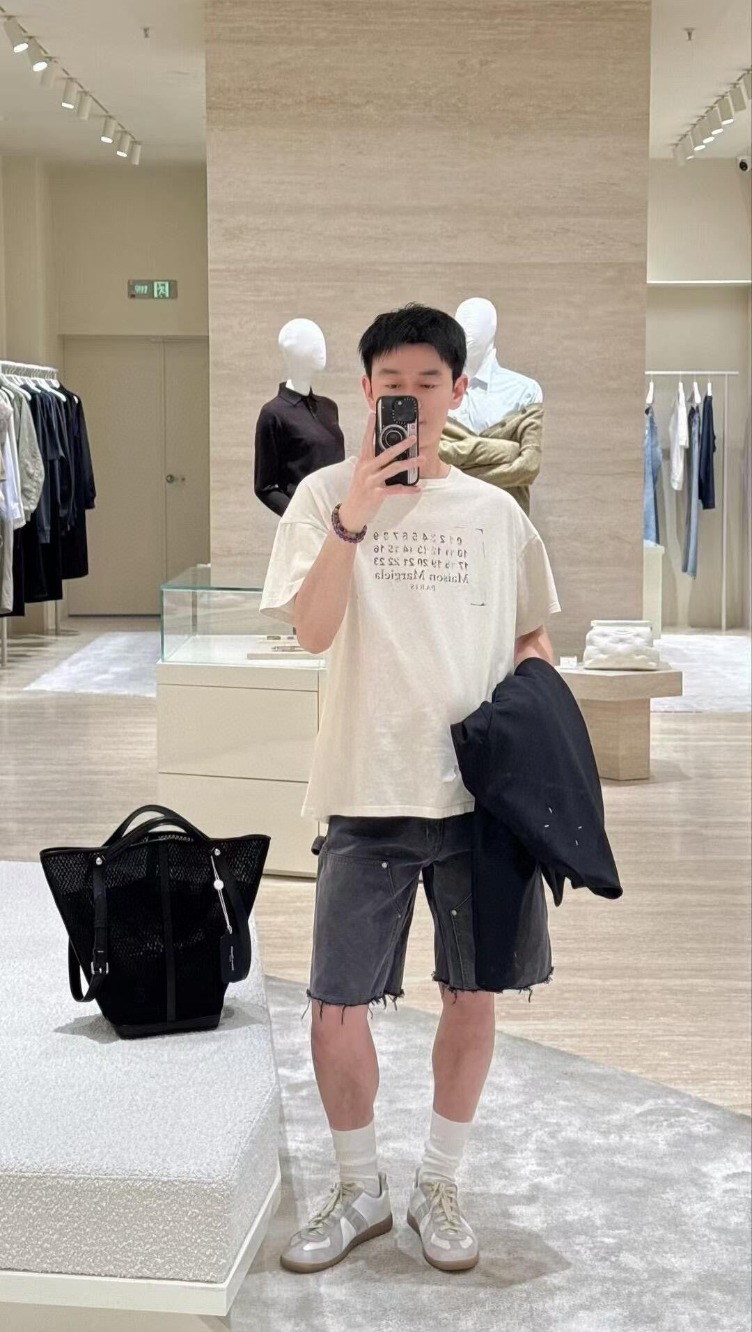 LuxluxHouse Best Quality Clothes T-shirt Chanel & Maison Margiela