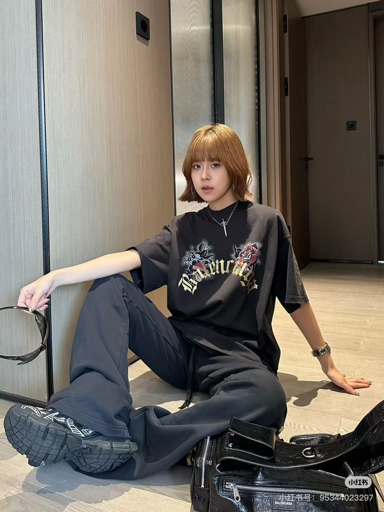 LuxluxHouse Best Quality Clothes Balenciaga T-shirt