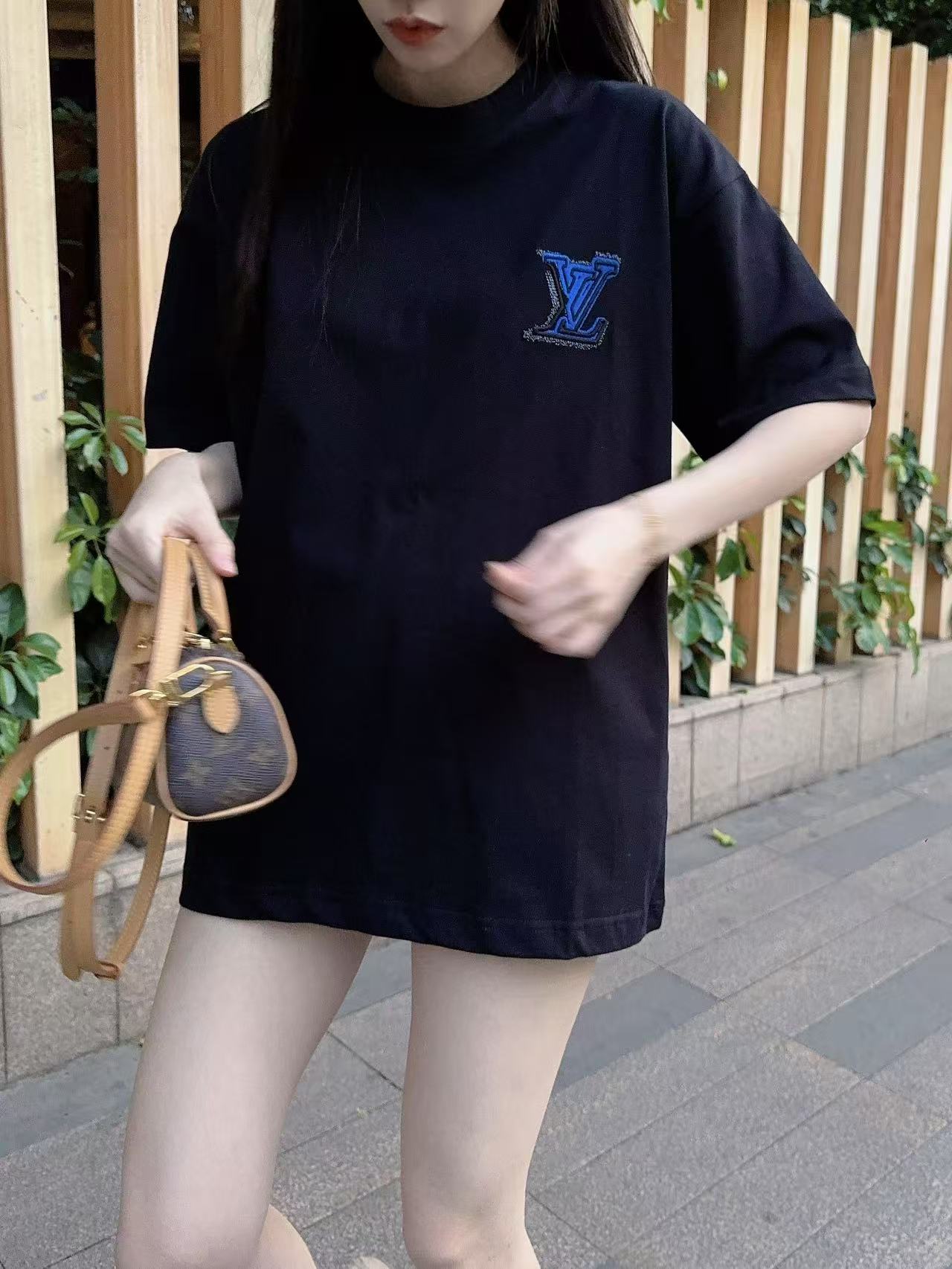 LuxluxHouse Best Quality Clothes T-shirt Louis Vuitton