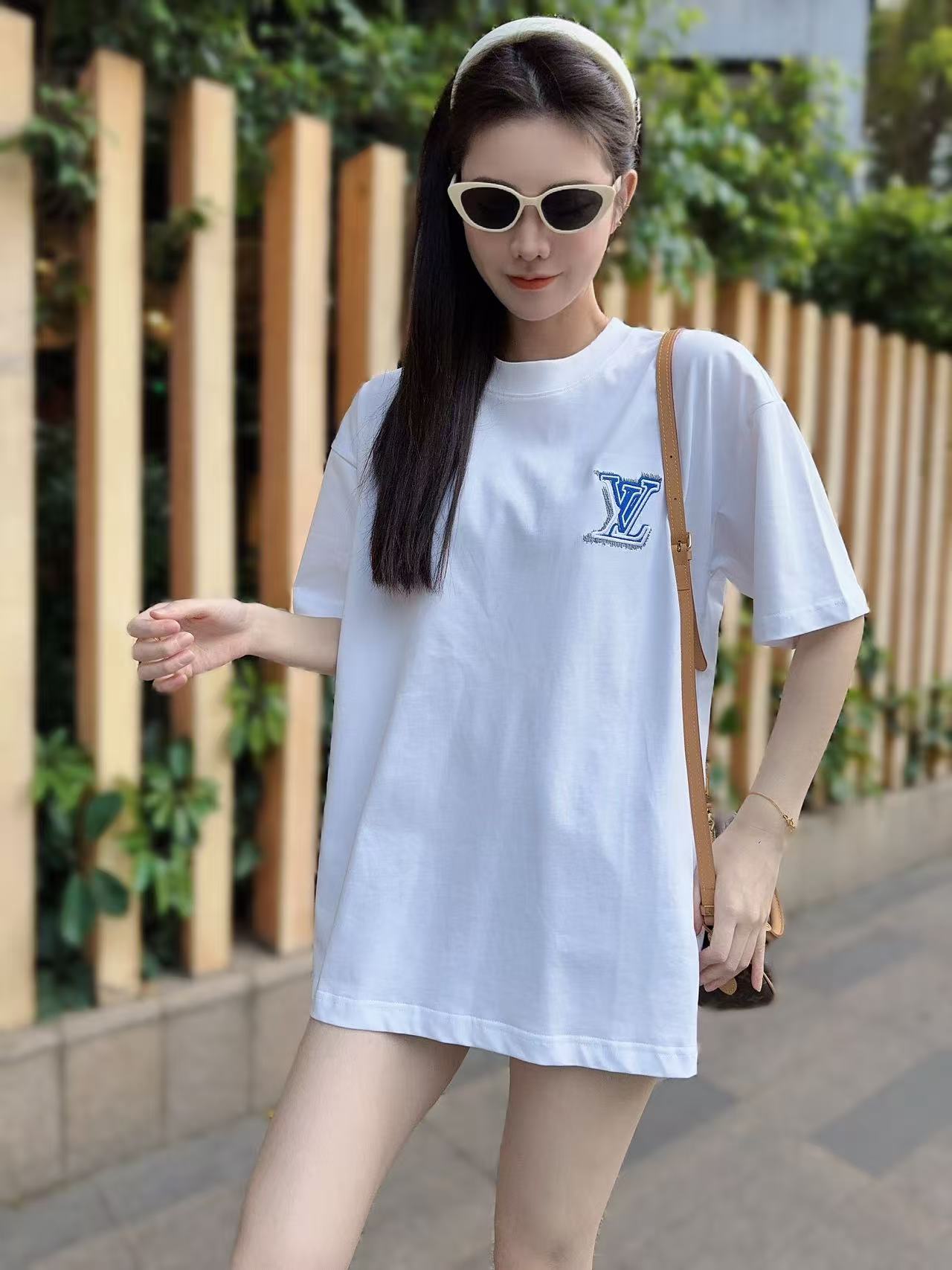 LuxluxHouse Best Quality Clothes T-shirt Louis Vuitton