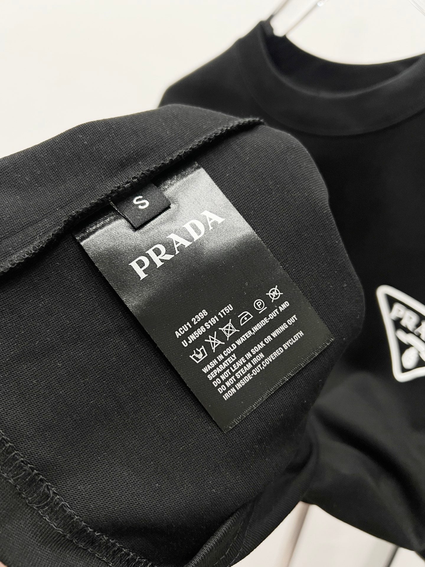 LuxluxHouse Best Quality Clothes T-shirt Prada