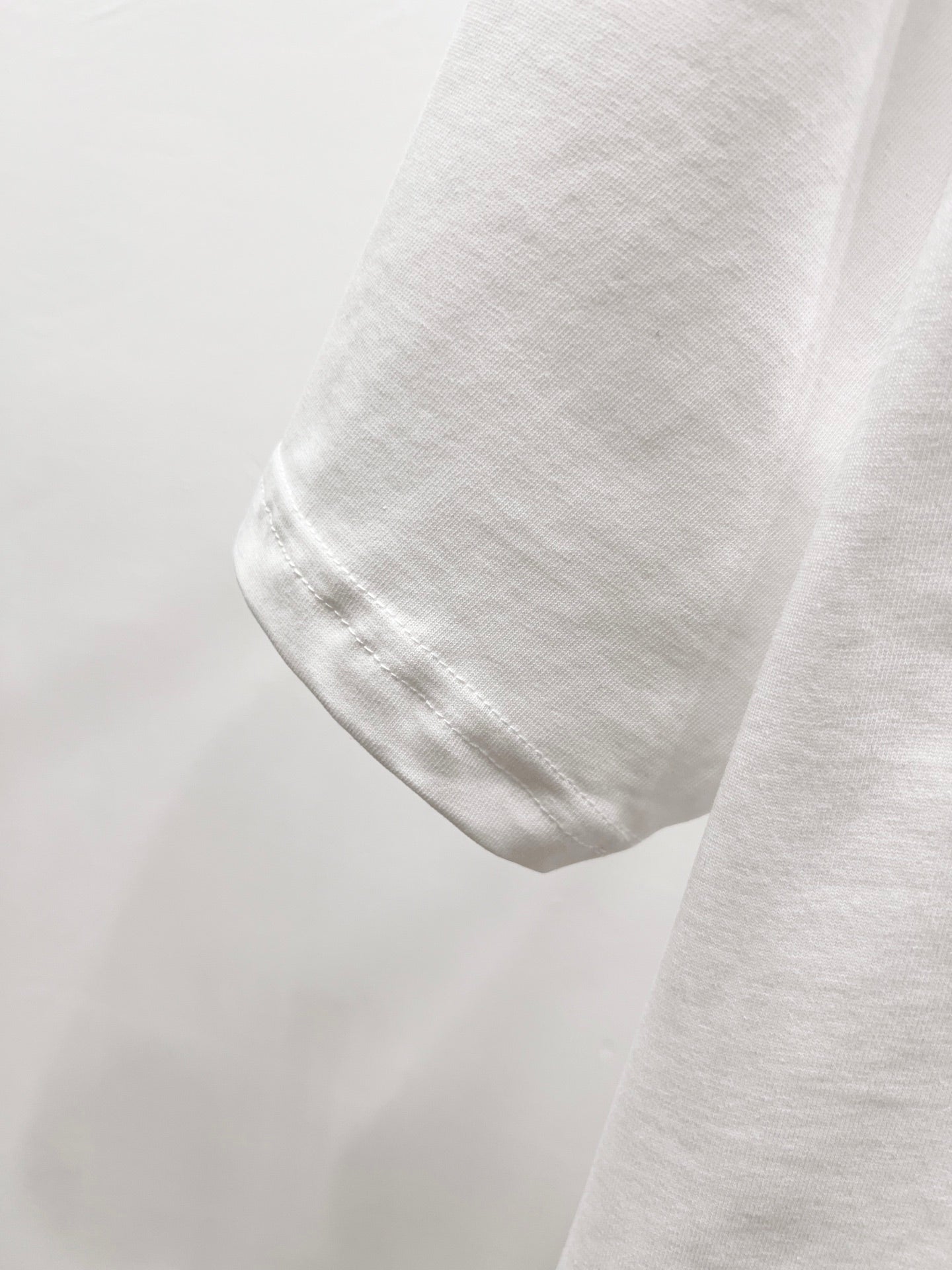 LuxluxHouse Best Quality Clothes T-shirt Prada