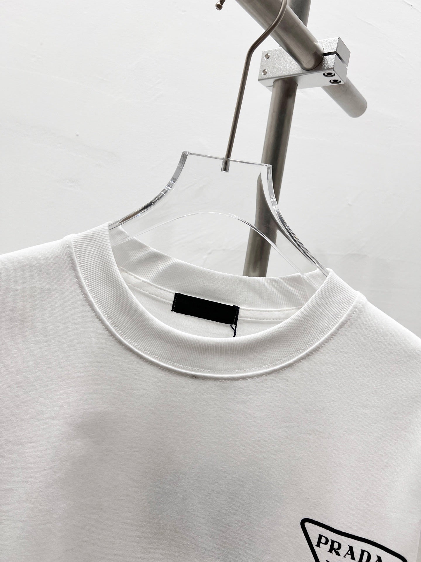 LuxluxHouse Best Quality Clothes T-shirt Prada