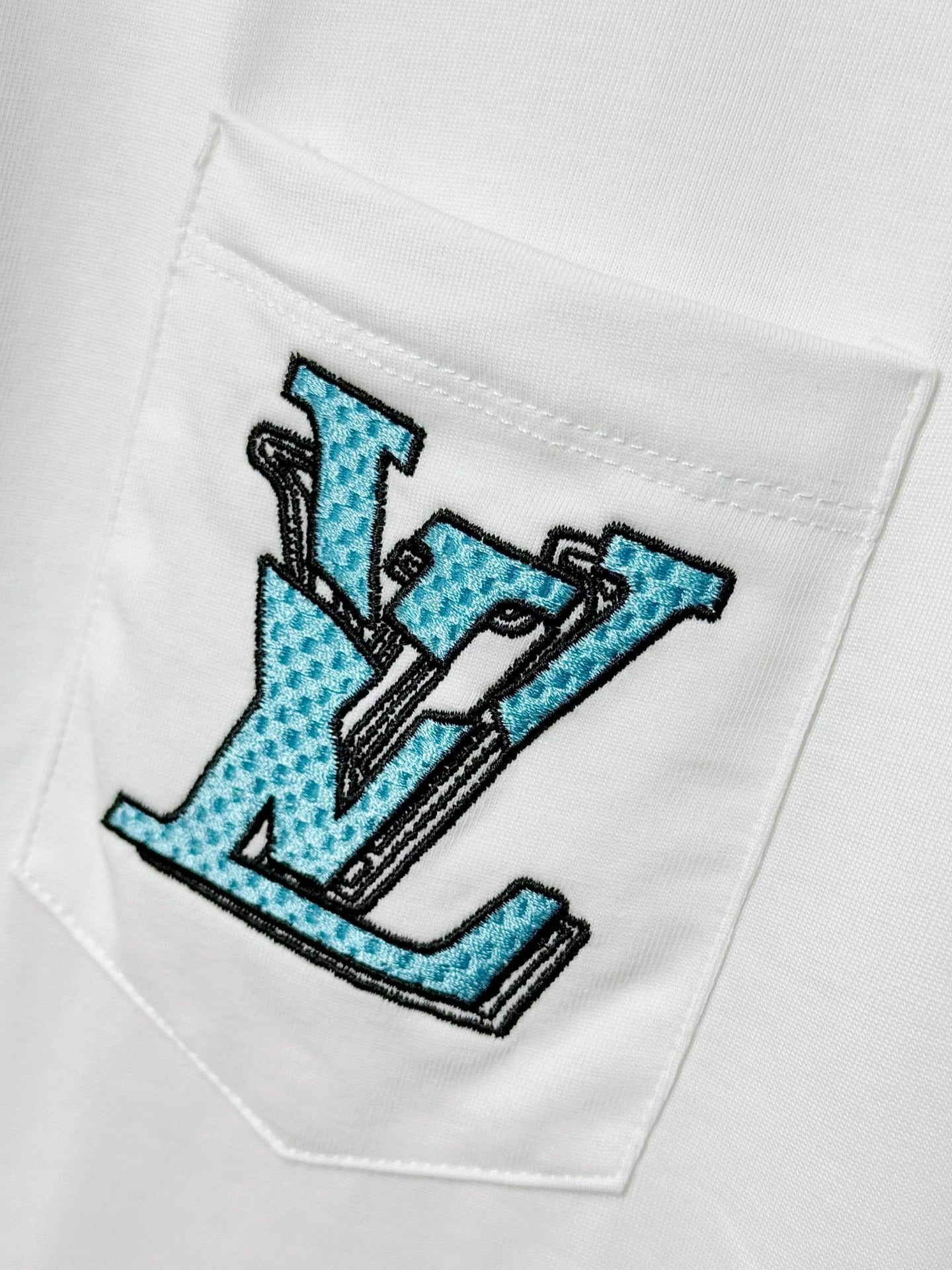 LuxluxHouse Best Quality Clothes T-shirt Louis Vuitton