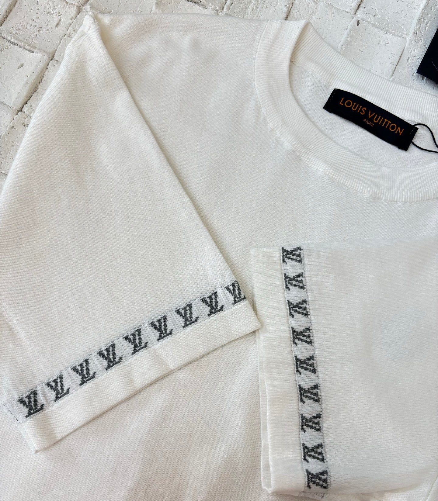 LuxluxHouse Best Quality Clothes T-shirt Louis Vuitton