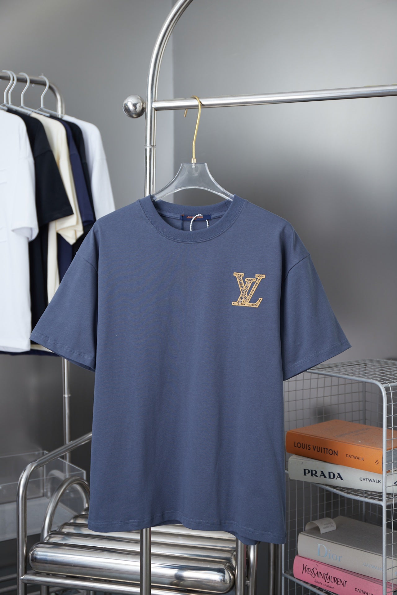 LuxluxHouse Best Quality Clothes T-shirt Louis Vuitton