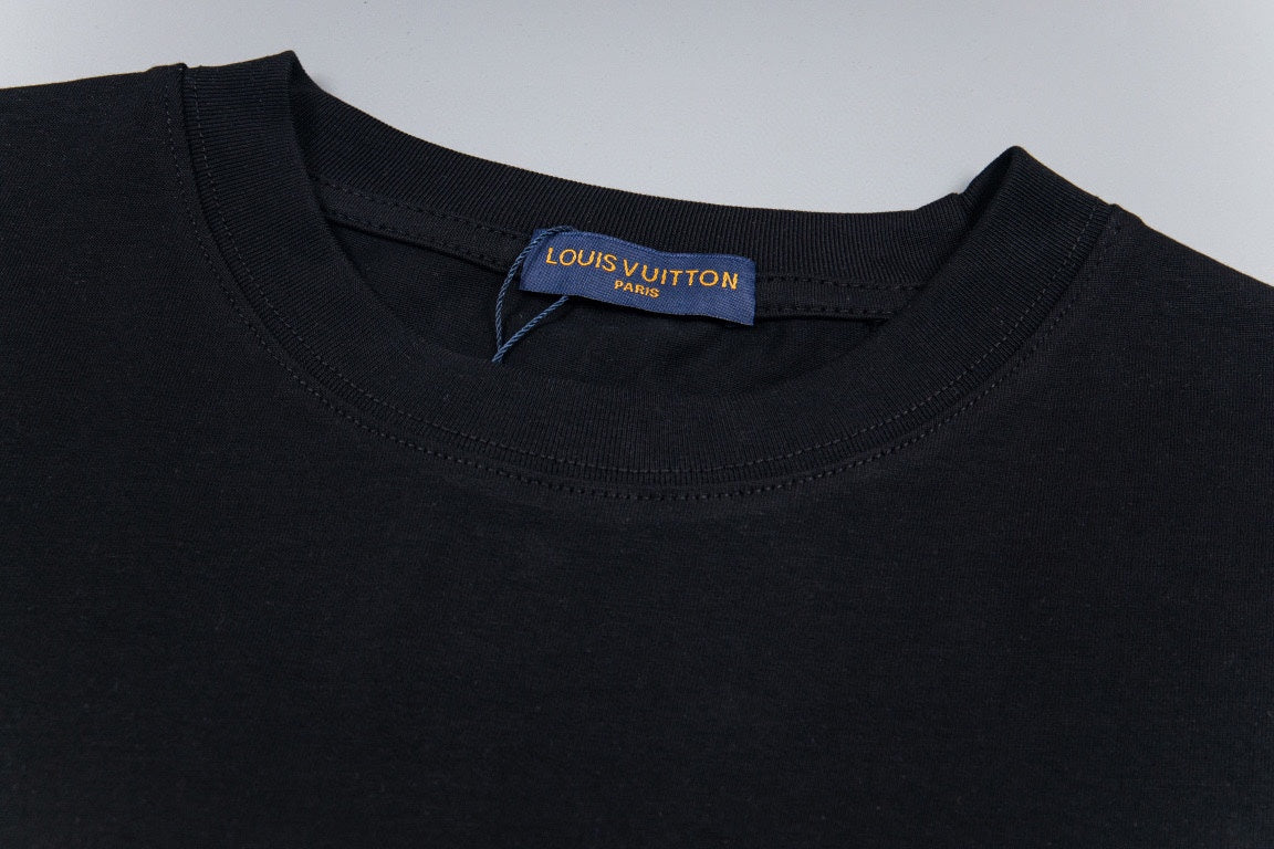 LuxluxHouse Best Quality Clothes T-shirt Louis Vuitton