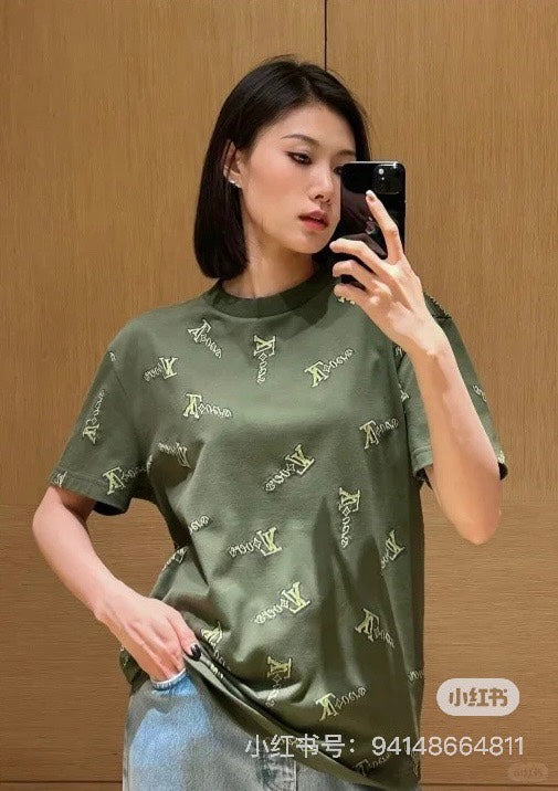 LuxluxHouse Best Quality Clothes T-shirt Louis Vuitton