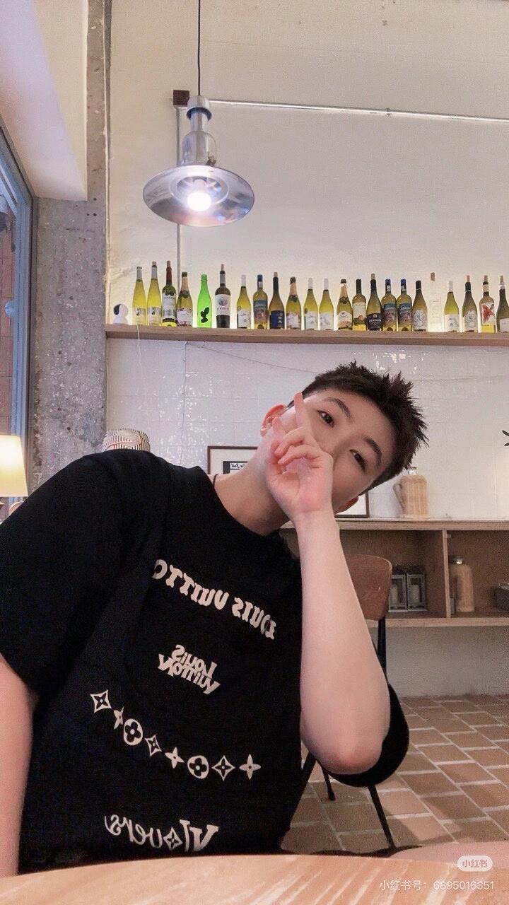 LuxluxHouse Best Quality Clothes T-shirt Louis Vuitton