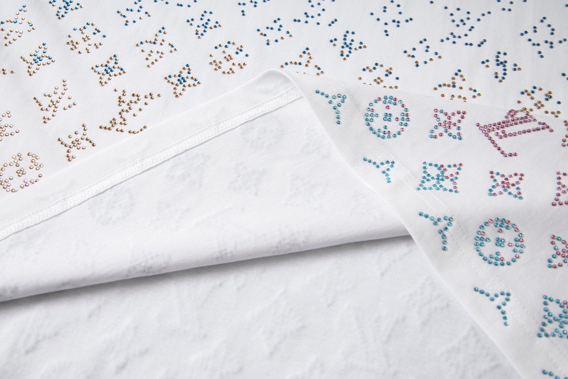 LuxluxHouse Best Quality Clothes T-shirt Louis Vuitton